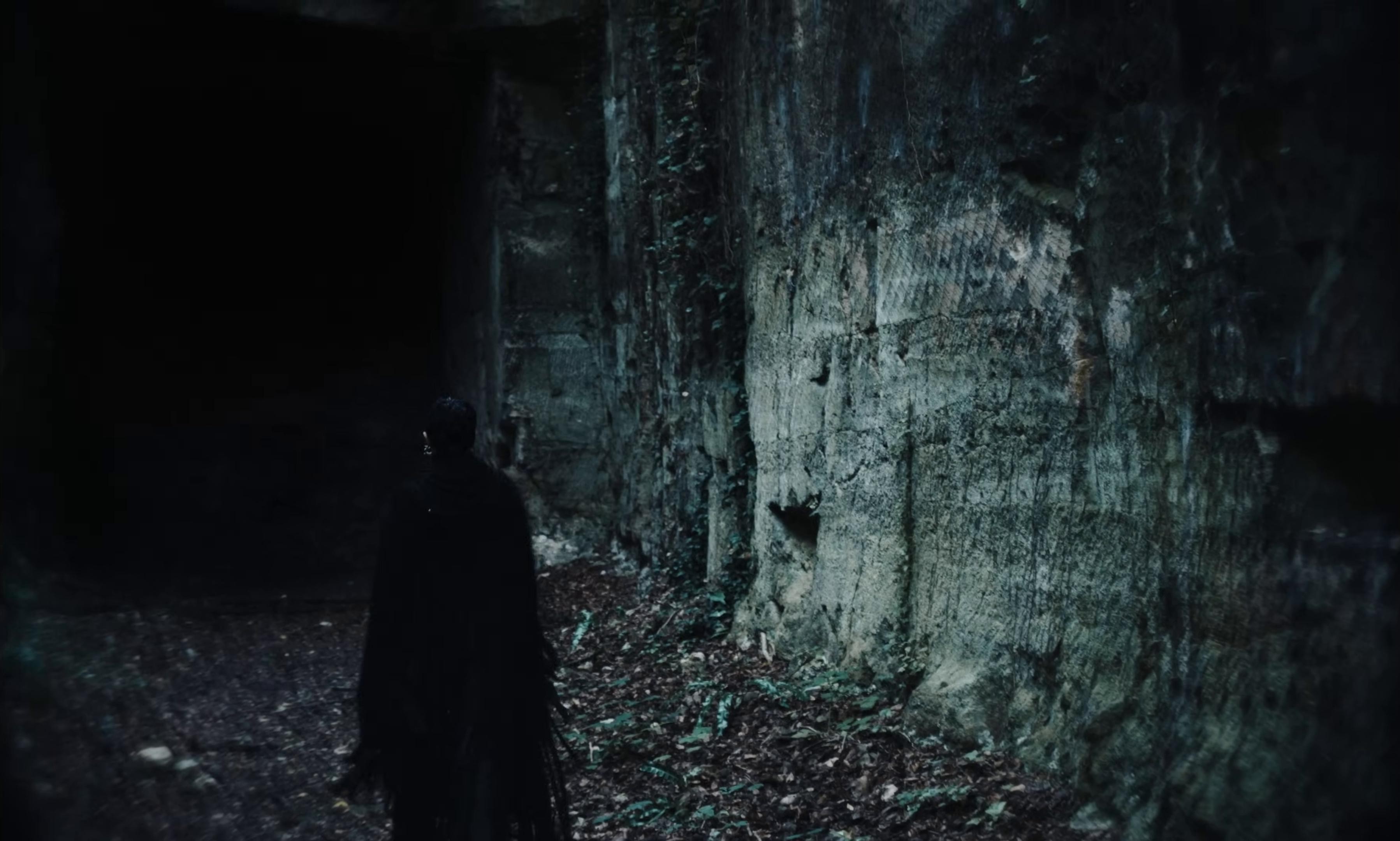 INNER ESCAPE  (2025) —  shot,  lighting