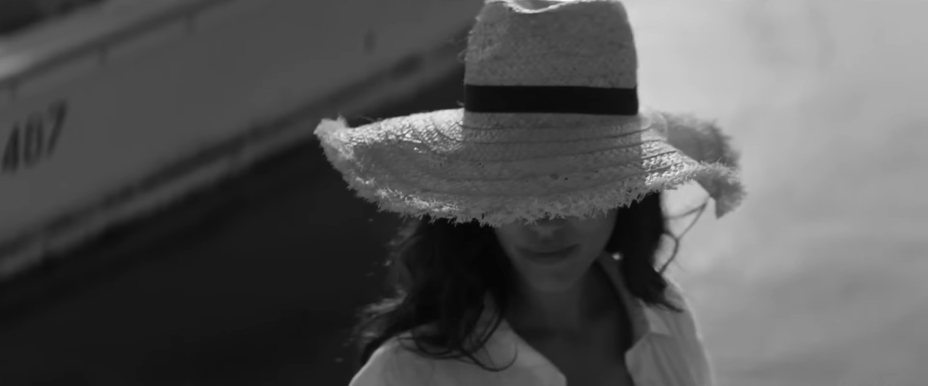 Macarena  (2017) —  shot,  lighting