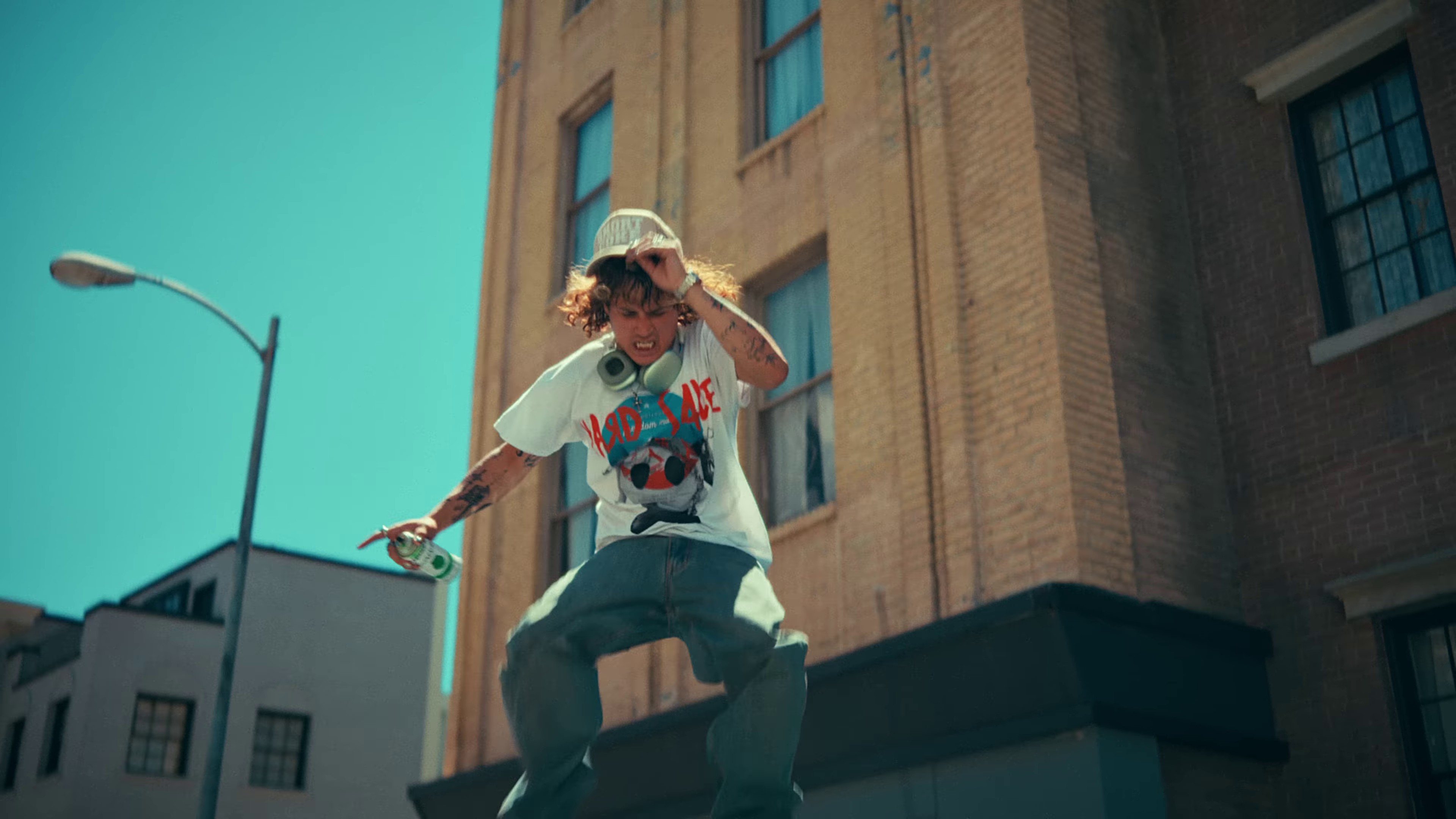 FAN (2023) —  shot,  lighting