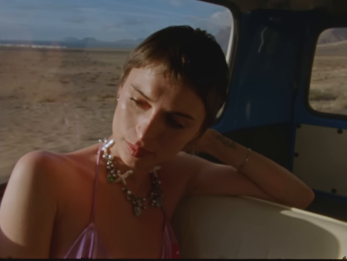 ESTATE 80 (2024) —  shot,  lighting