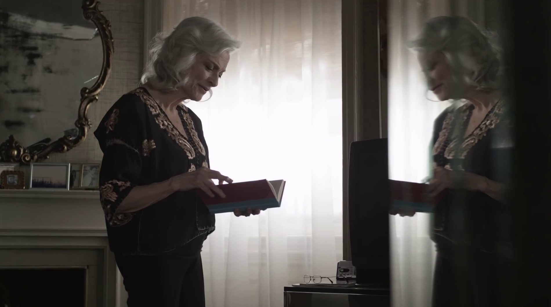 Mirrors (2013) —  shot,  lighting