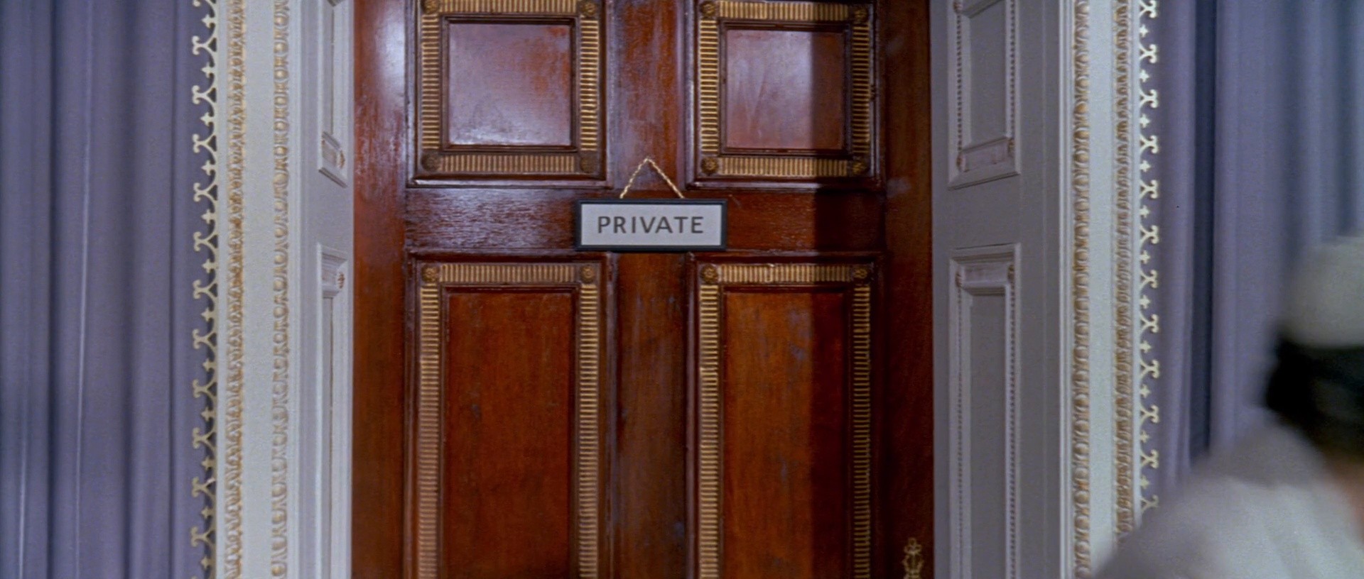 The Grass Is Greener (1960) —  shot,  lighting