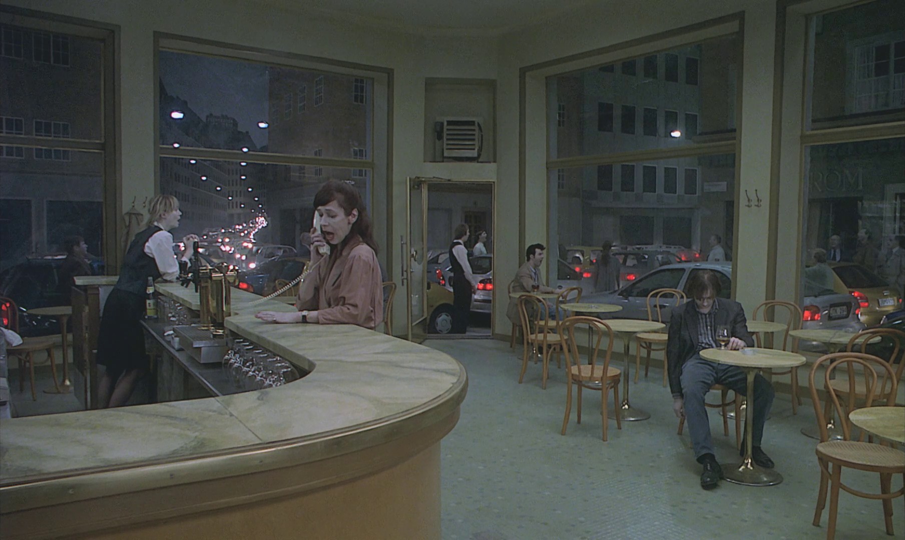 Songs from the Second Floor (2000) —  shot,  lighting