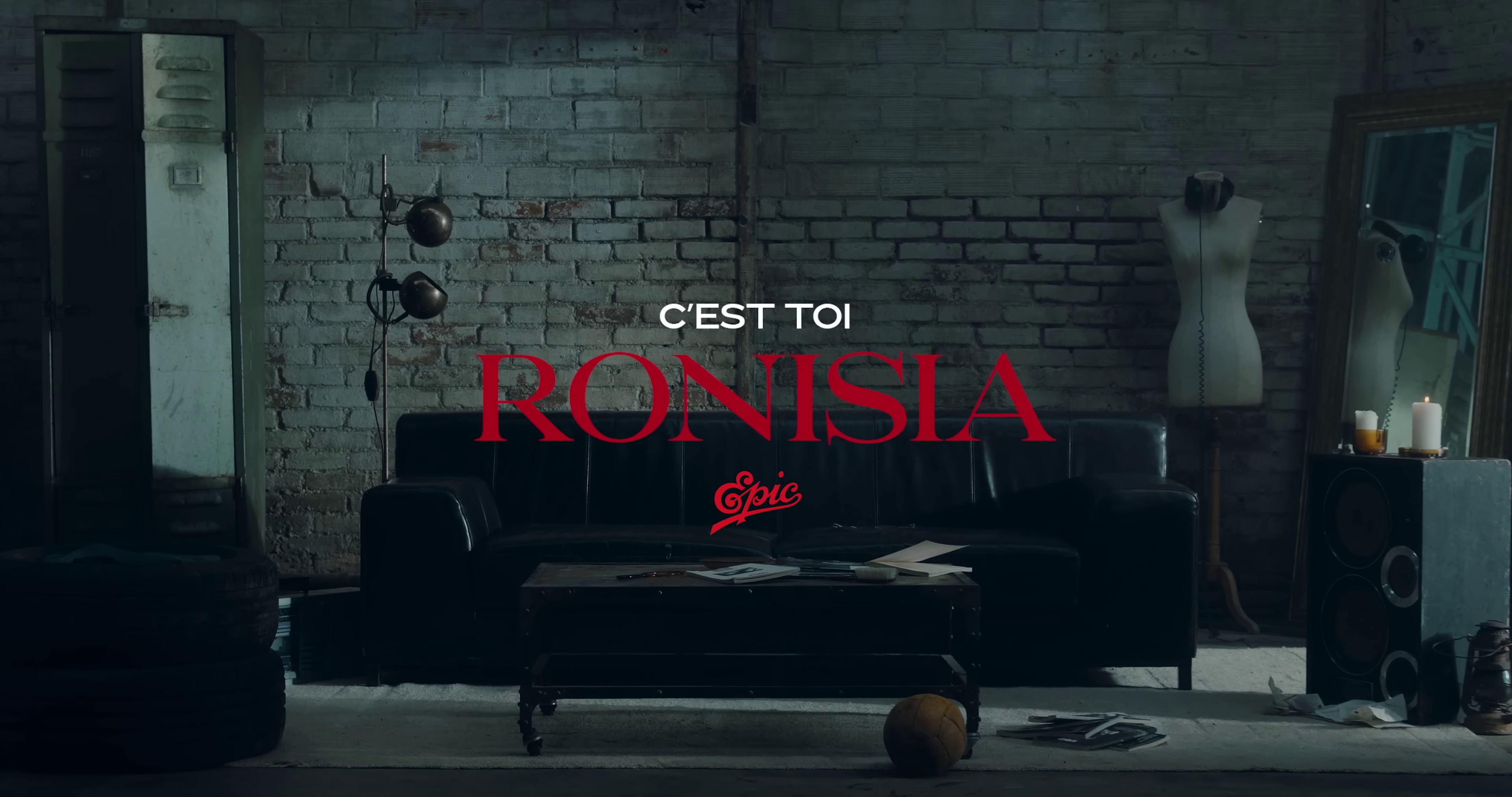 C'est toi (2023) —  shot,  lighting
