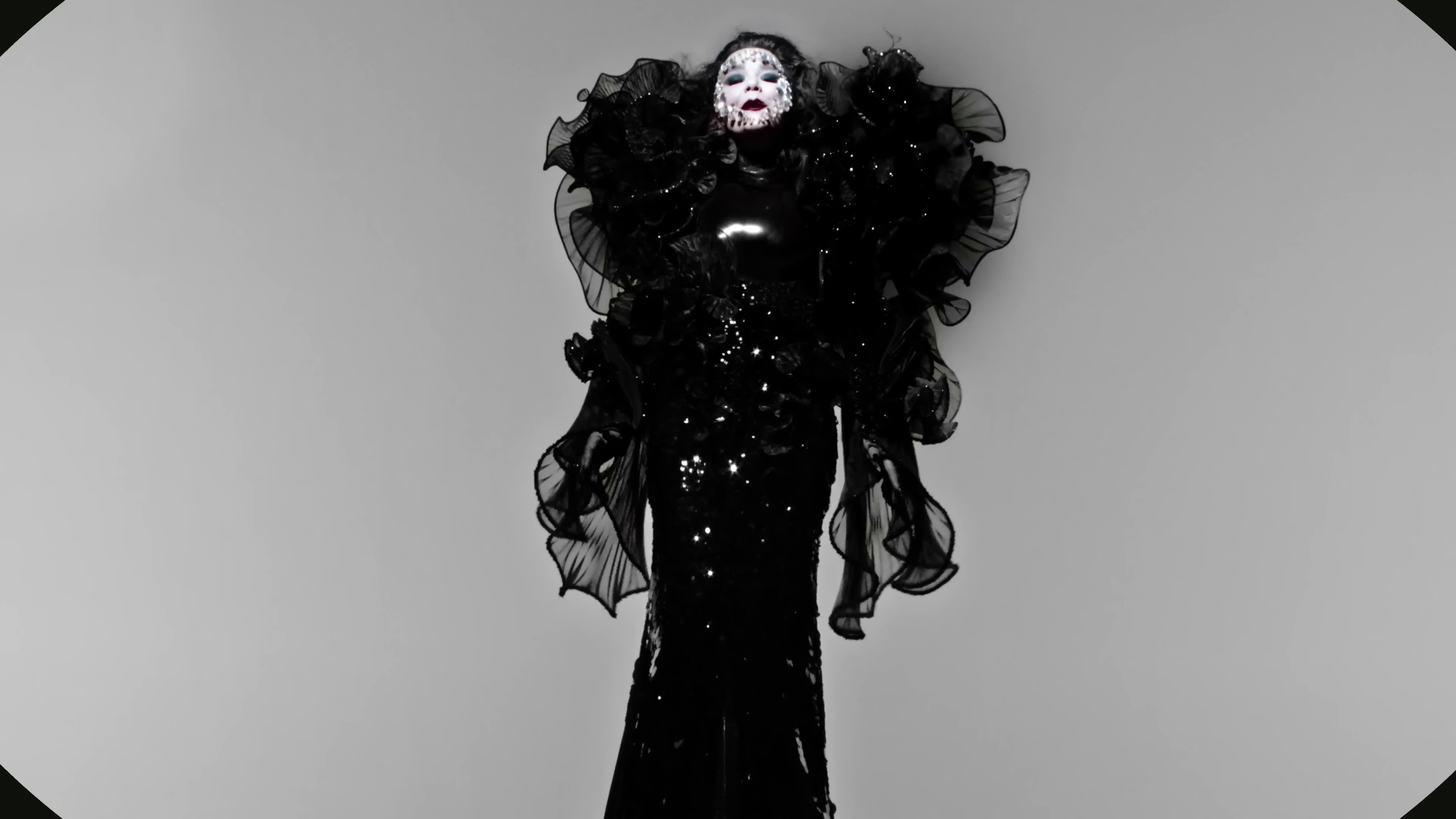 ovule (2022) —  shot,  lighting