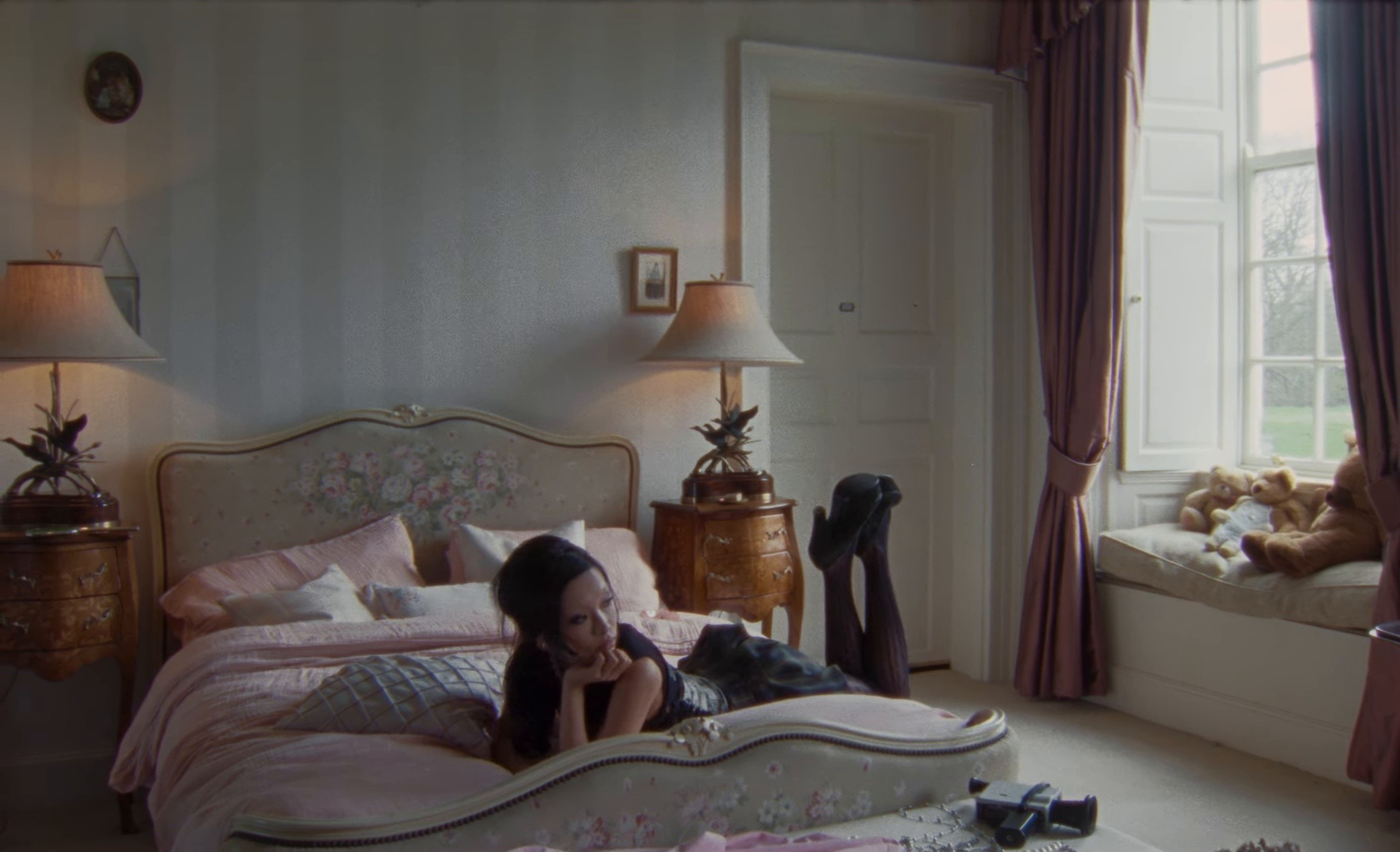 FFFFF (2025) —  shot,  lighting