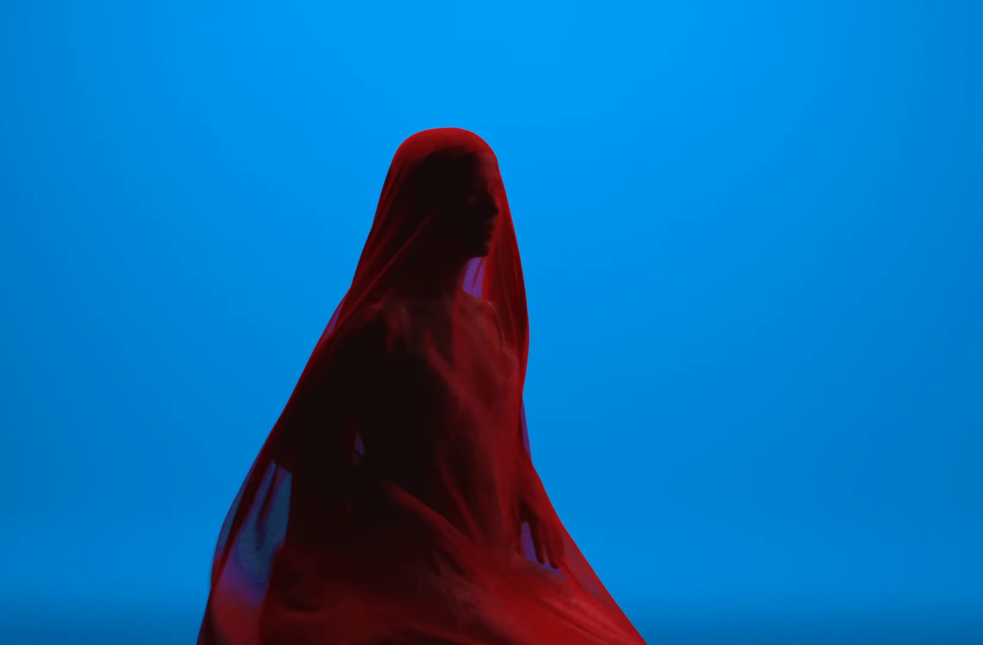 Três e Meia (2024) —  shot,  lighting