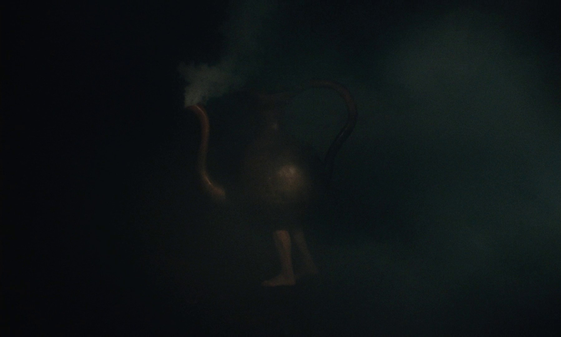 Spermula (1976) —  shot,  lighting