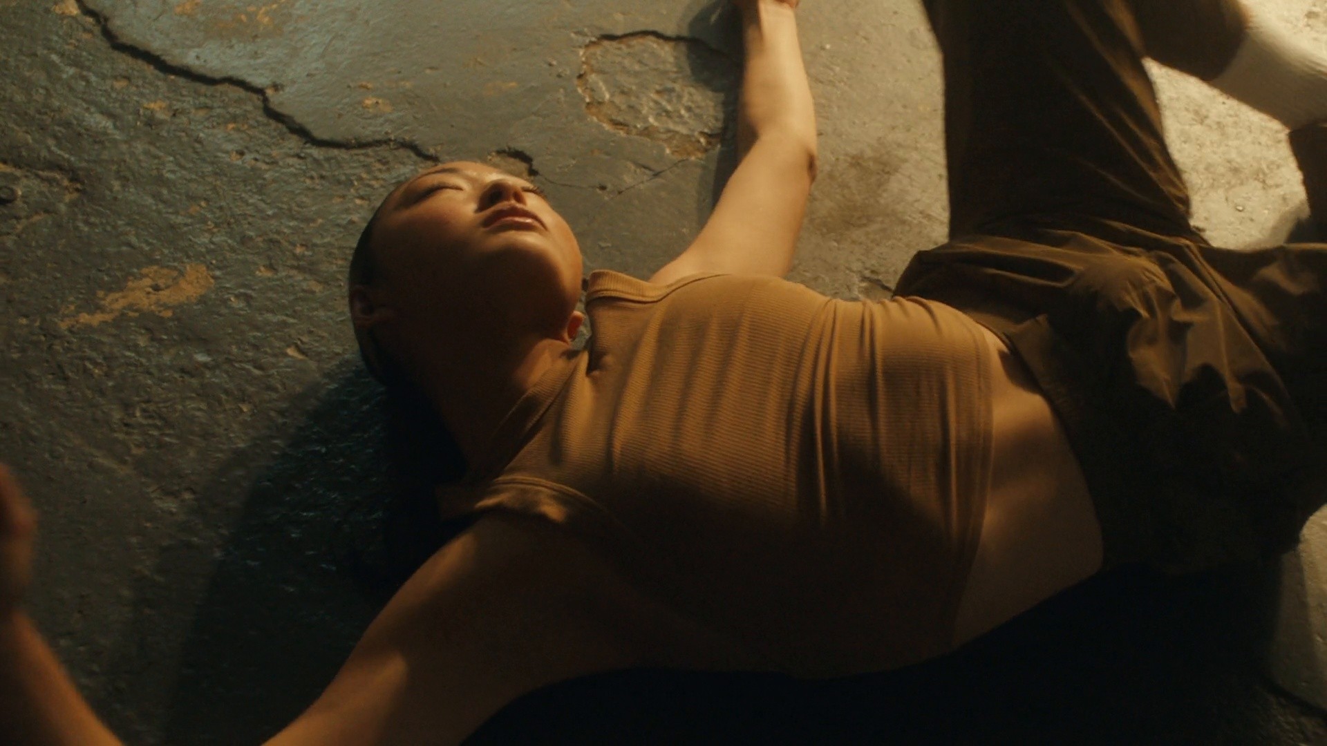 BITIS HUNTER - STREET X VIET MAX (2021) —  shot,  lighting