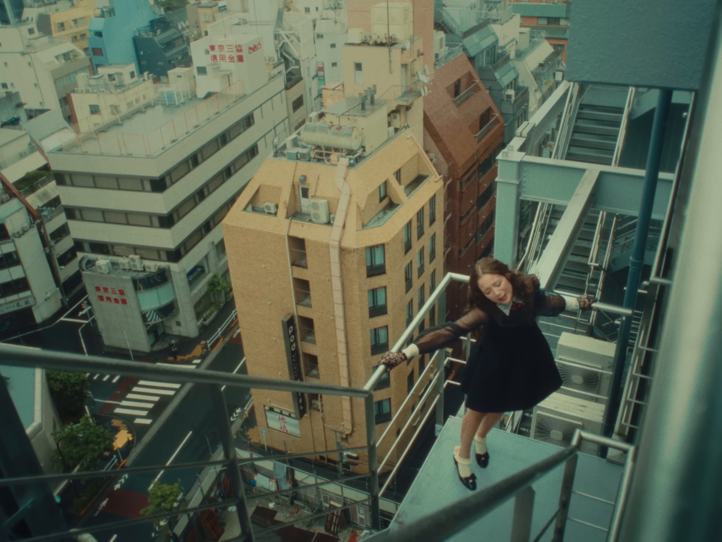 Lover Girl  (2025) —  shot,  lighting