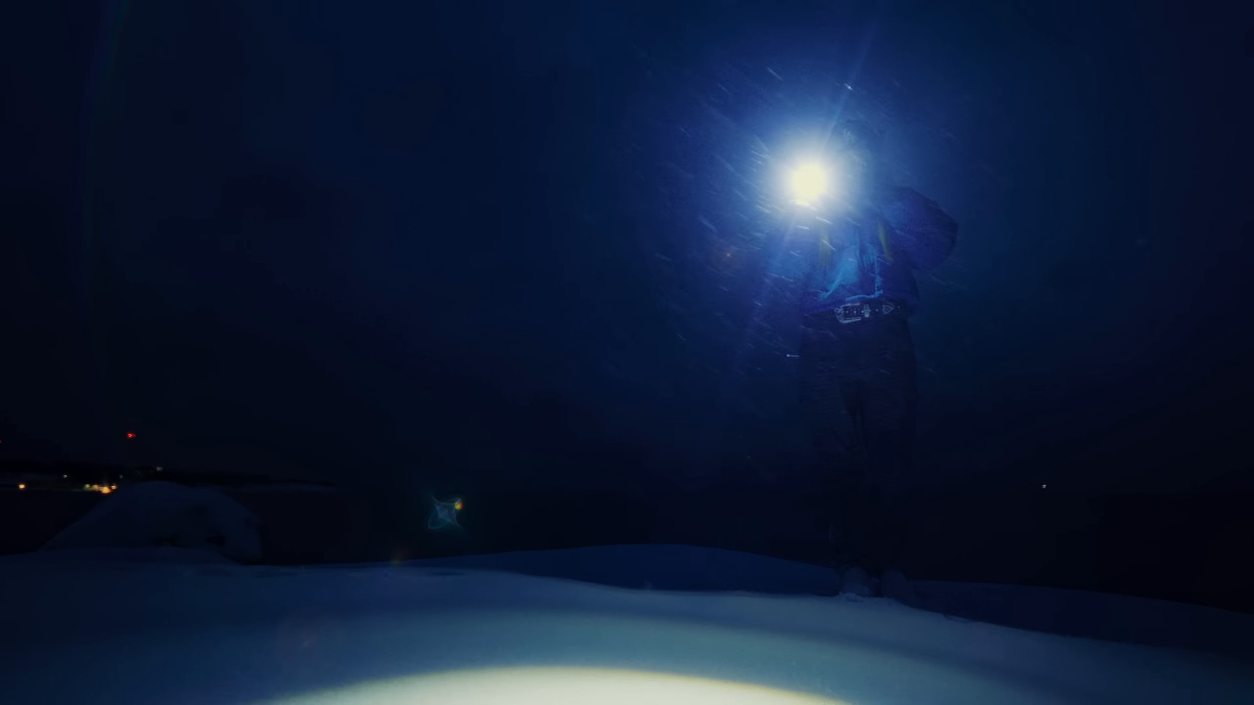 La Chica-cá (2024) —  shot,  lighting