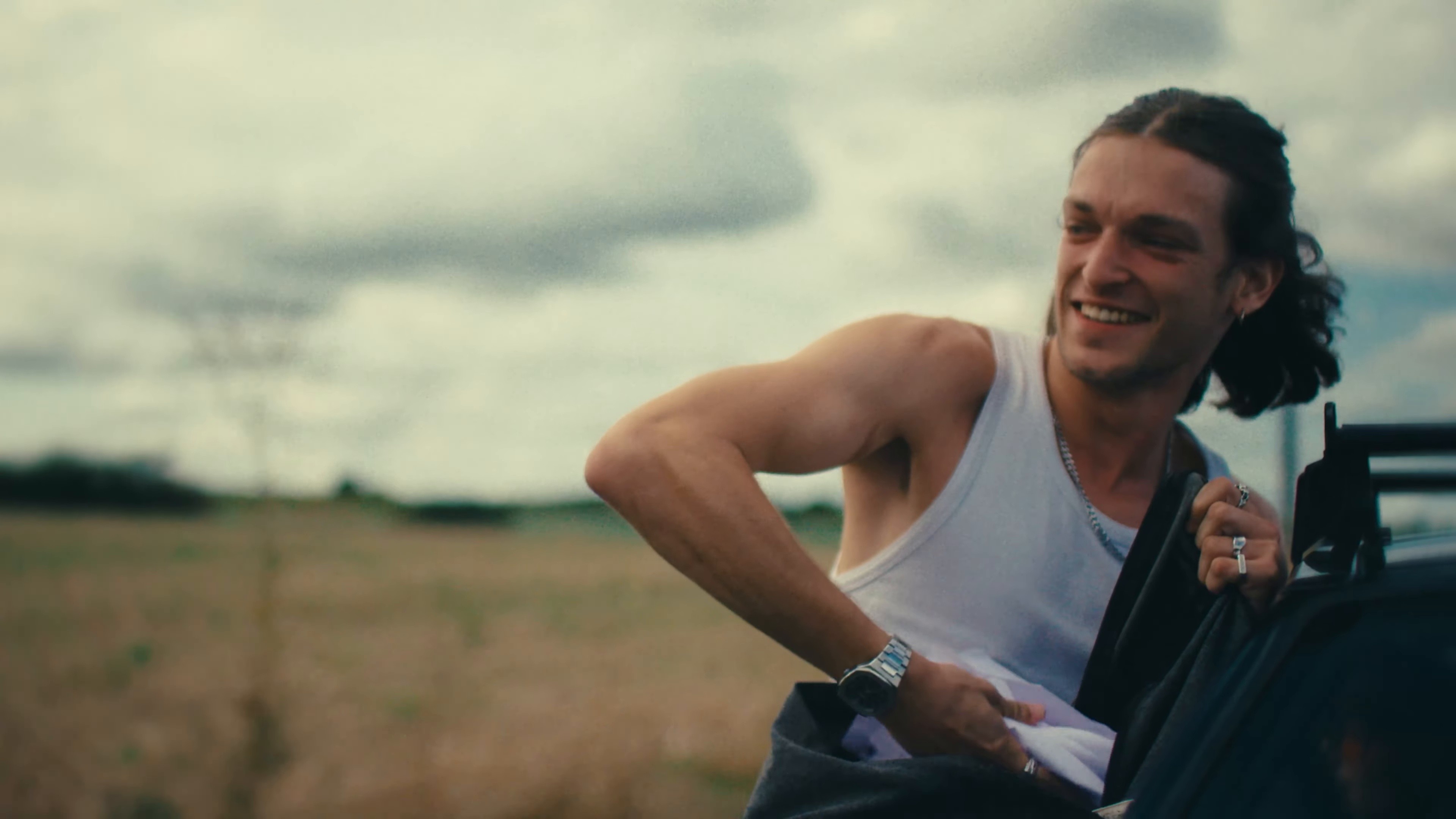 2016CRASH (2025) —  shot,  lighting