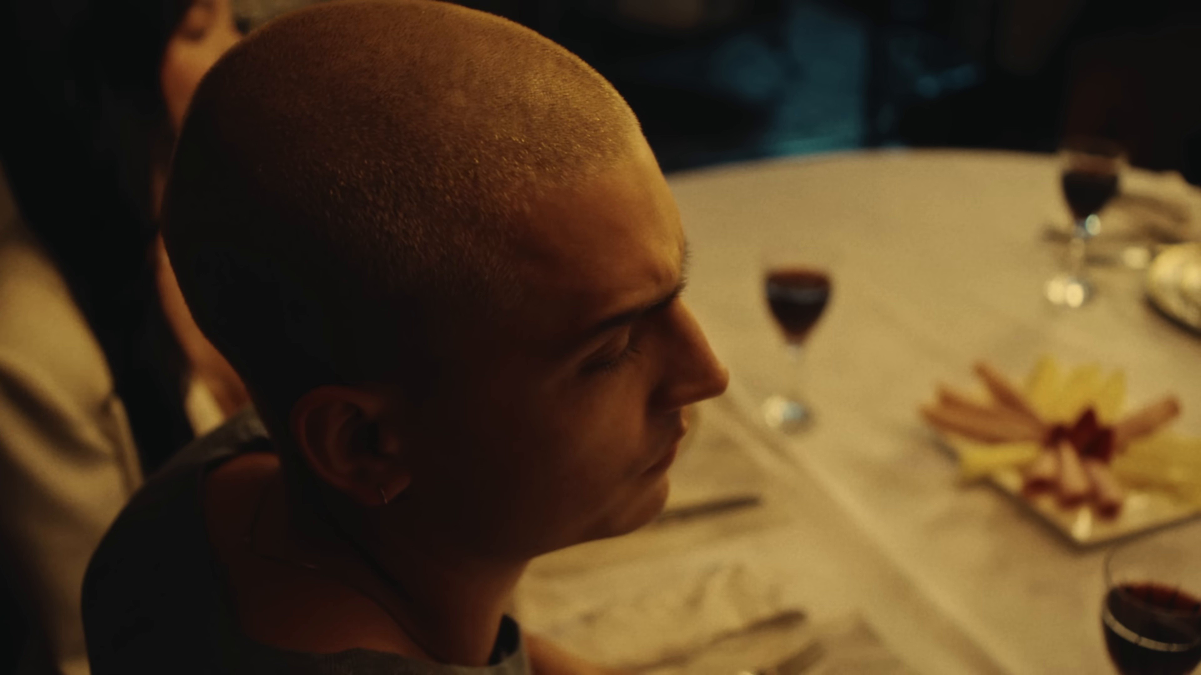 Paz Mental (2025) —  shot,  lighting