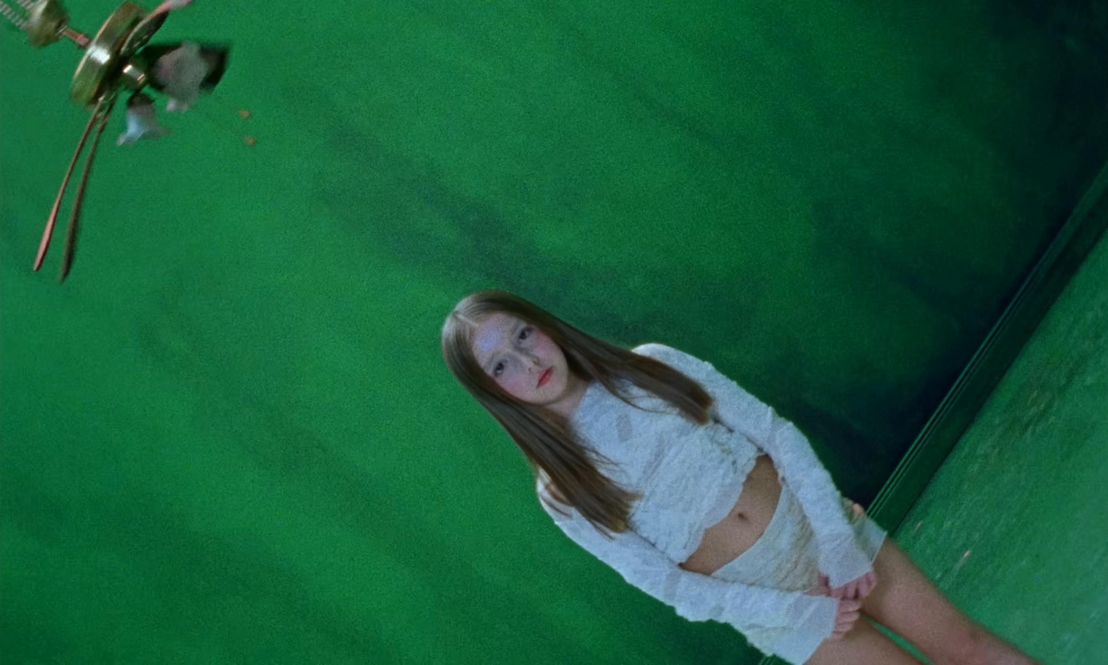 CHIAMO IO CHIAMI TU (2025) —  shot,  lighting