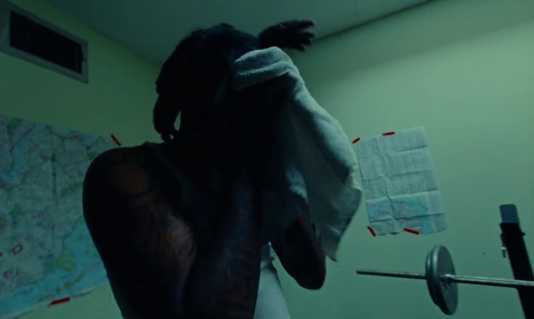 Fonyuns (2022) —  shot,  lighting