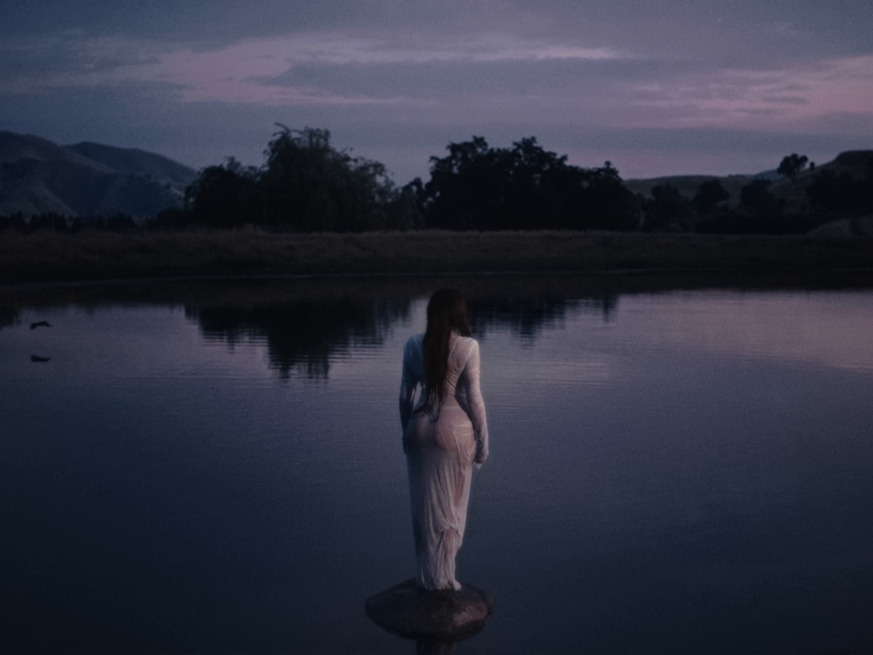 I Saw The Mountains (2025) —  shot,  lighting