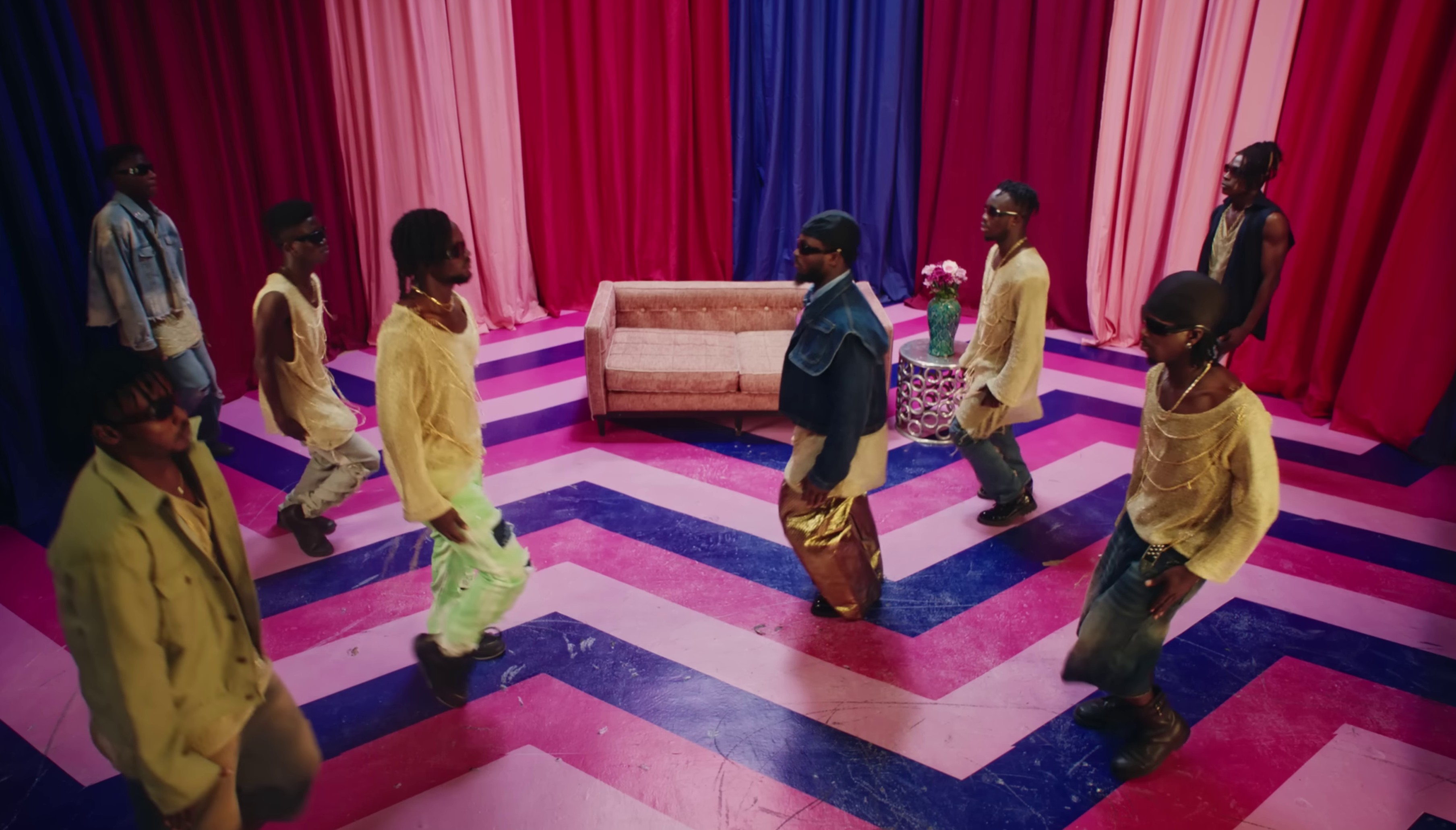 Fakosi (Remix) (2024) —  shot,  lighting