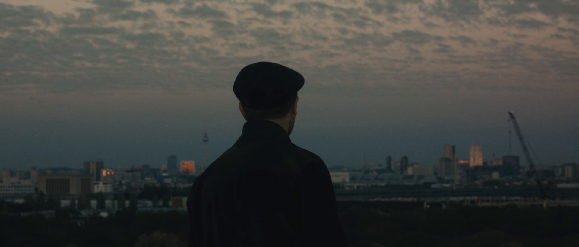 That's Belvedere - Frederick Lau (2018) —  shot,  lighting