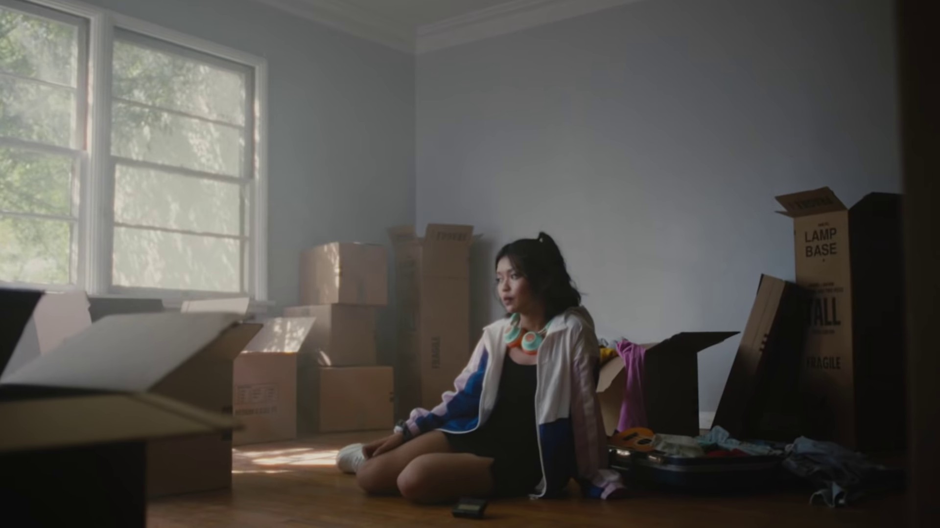 Pager (2022) —  shot,  lighting