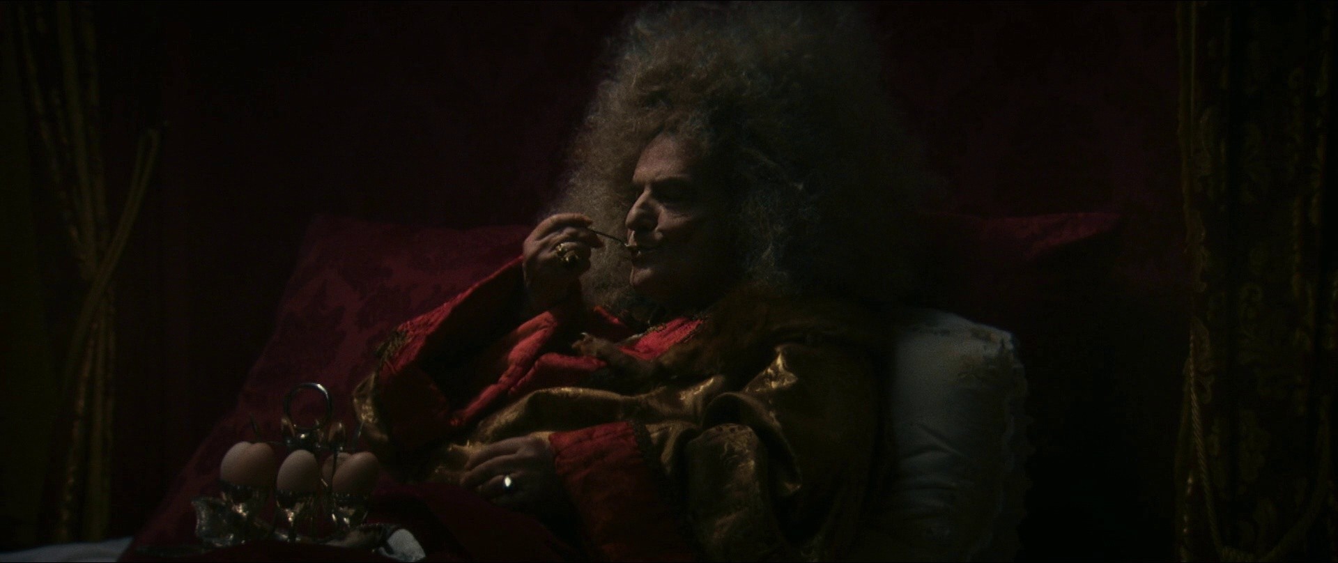 The Death of Louis XIV (2016) —  shot,  lighting