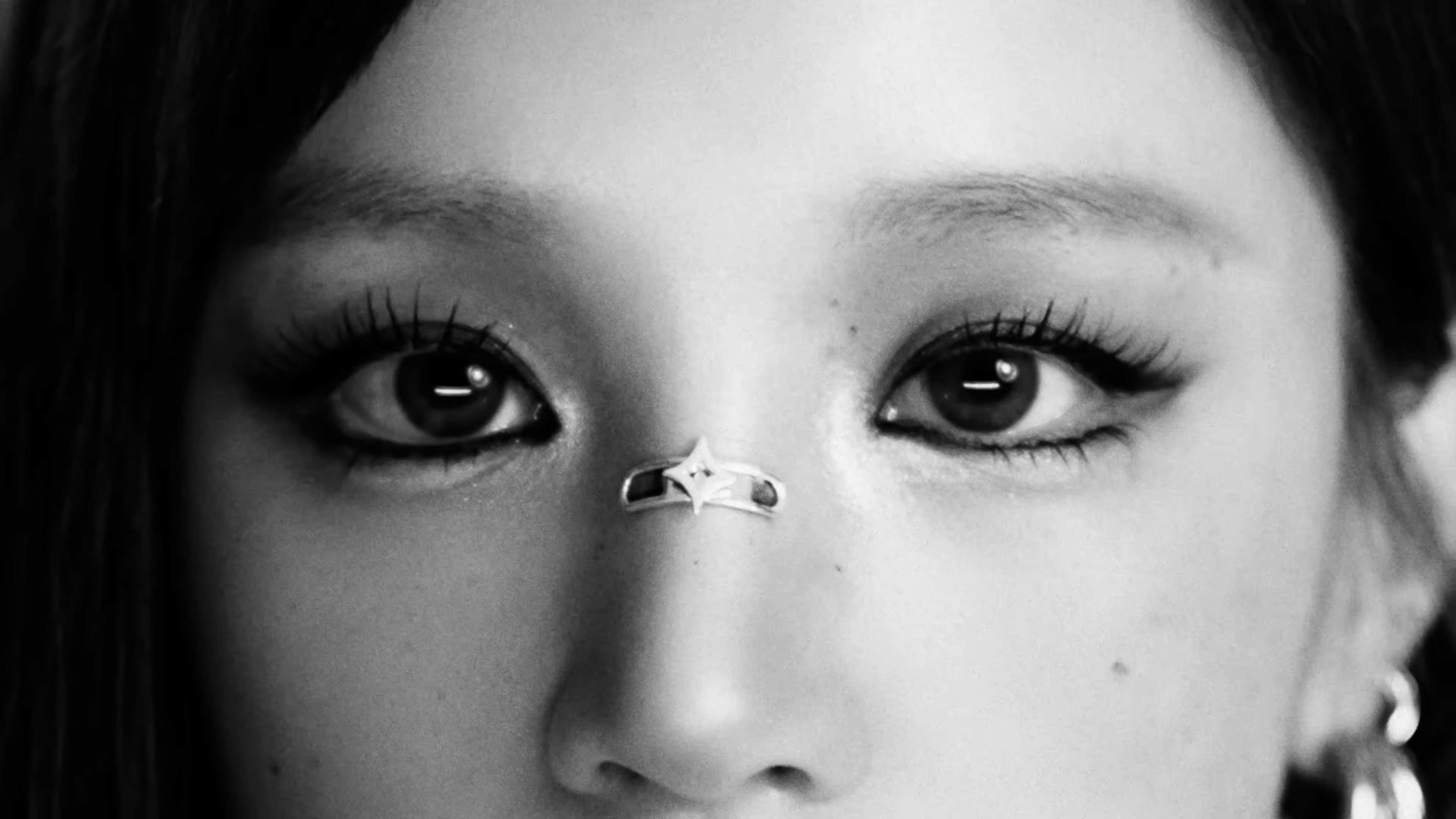 Mono (2026) —  shot,  lighting