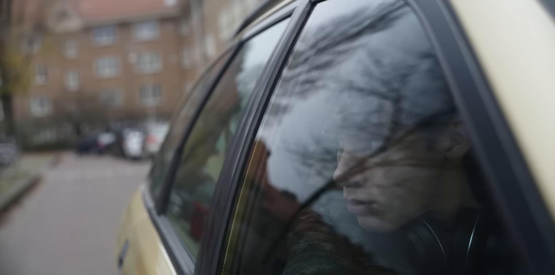 Amazon - Moving Day (2025) —  shot,  lighting