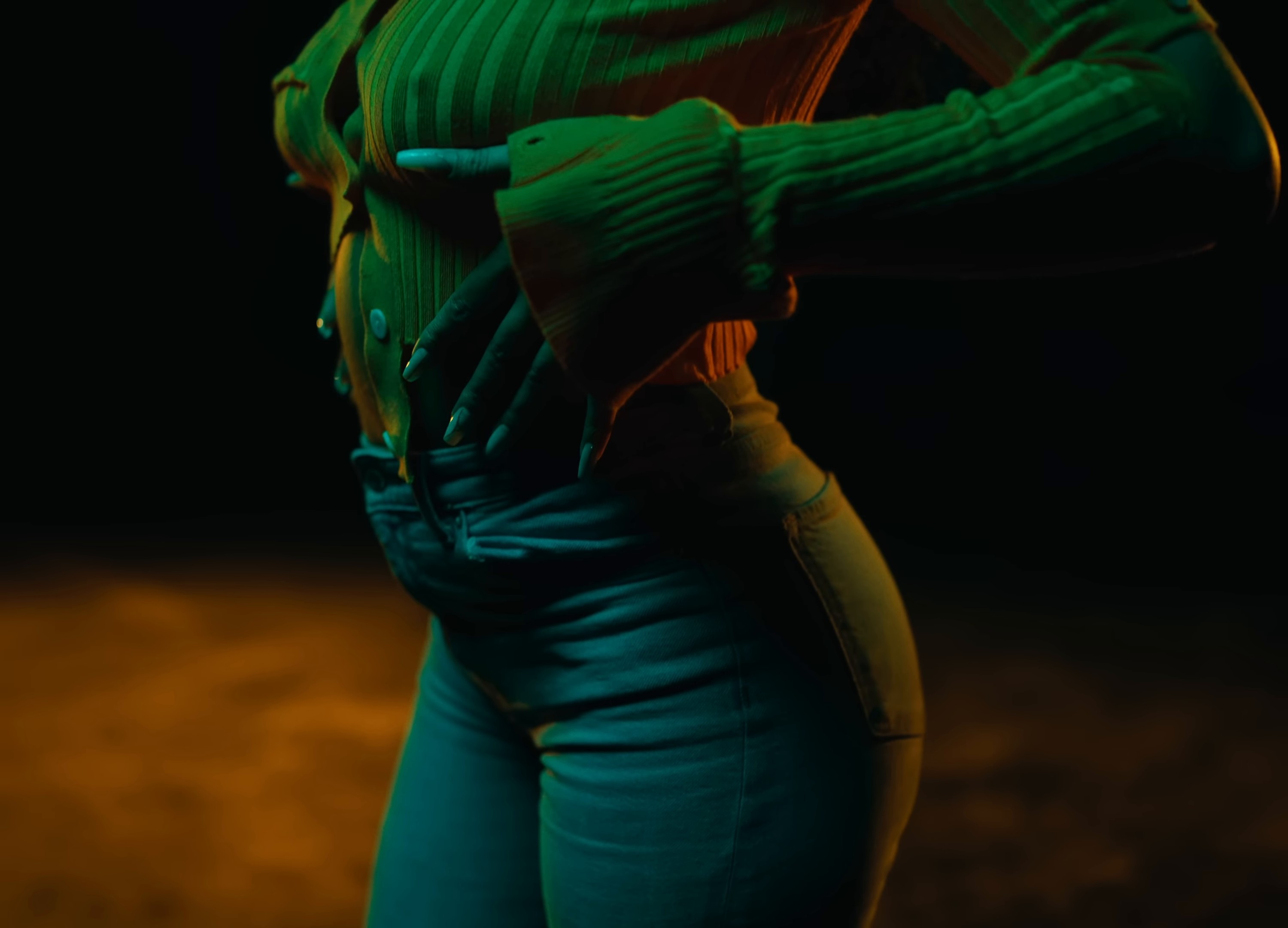 Fatigué (remix) (2024) —  shot,  lighting