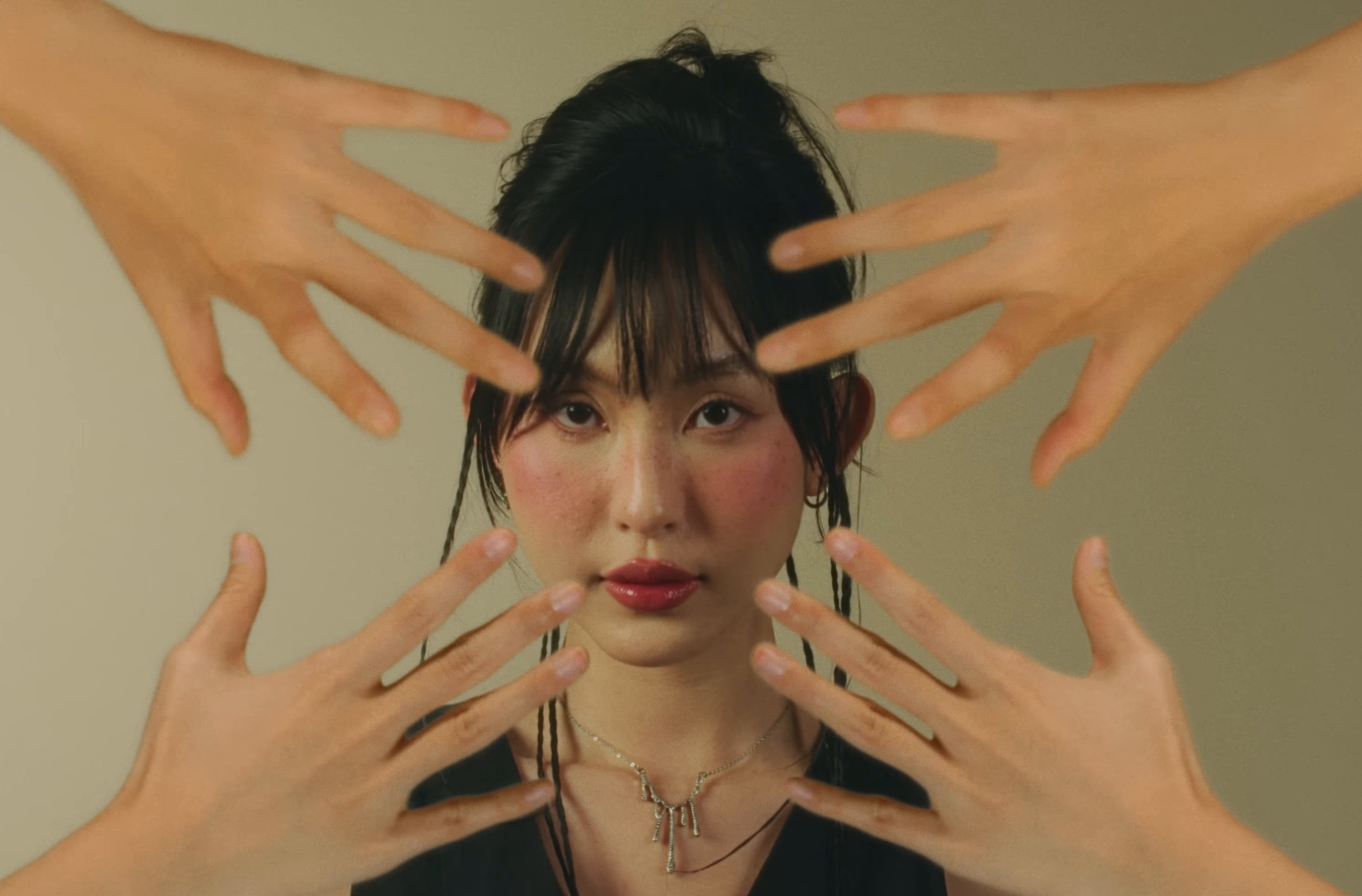 Nằm Bên Anh (2025) —  shot,  lighting