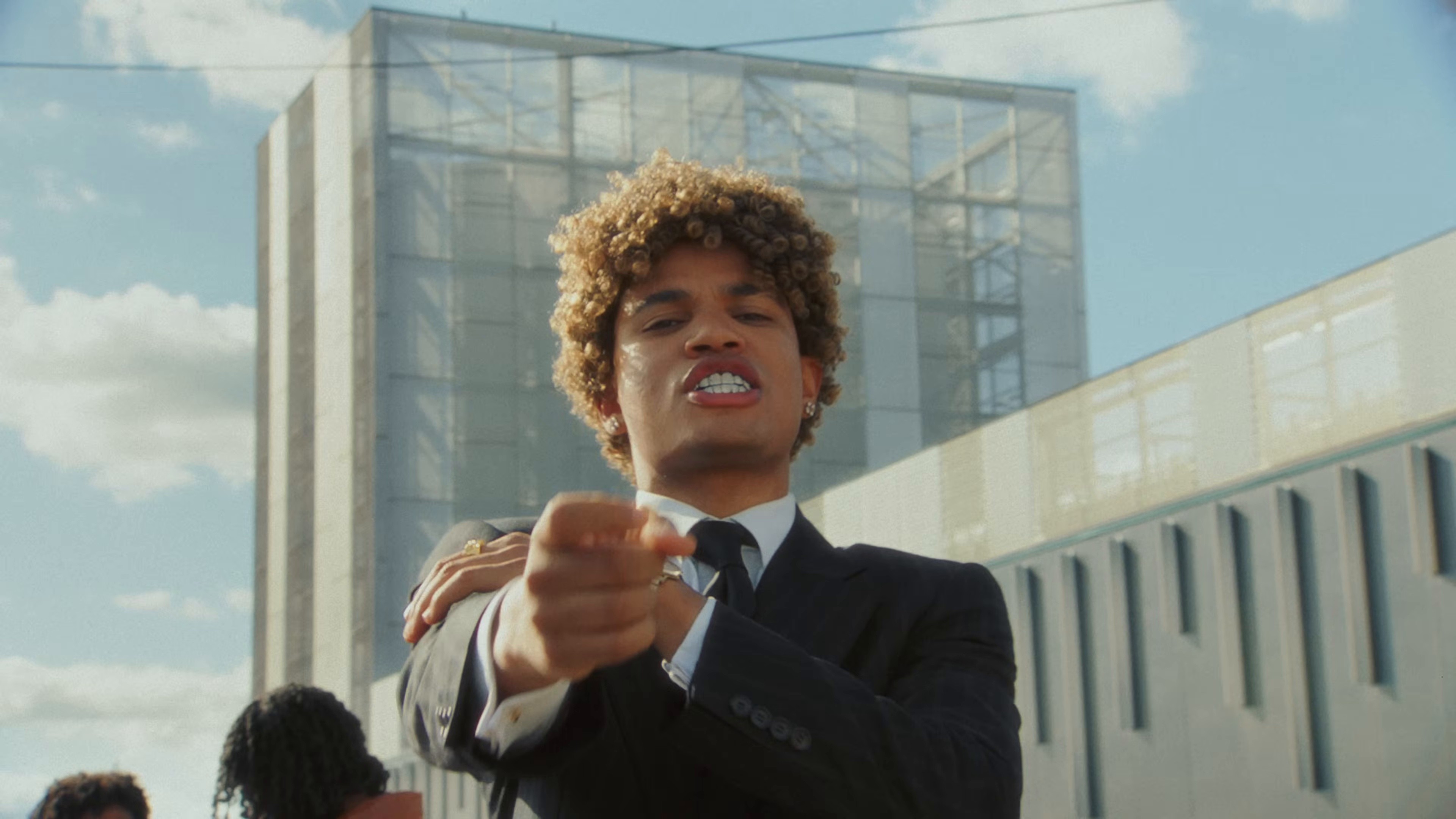 ALEXA (2024) —  shot,  lighting