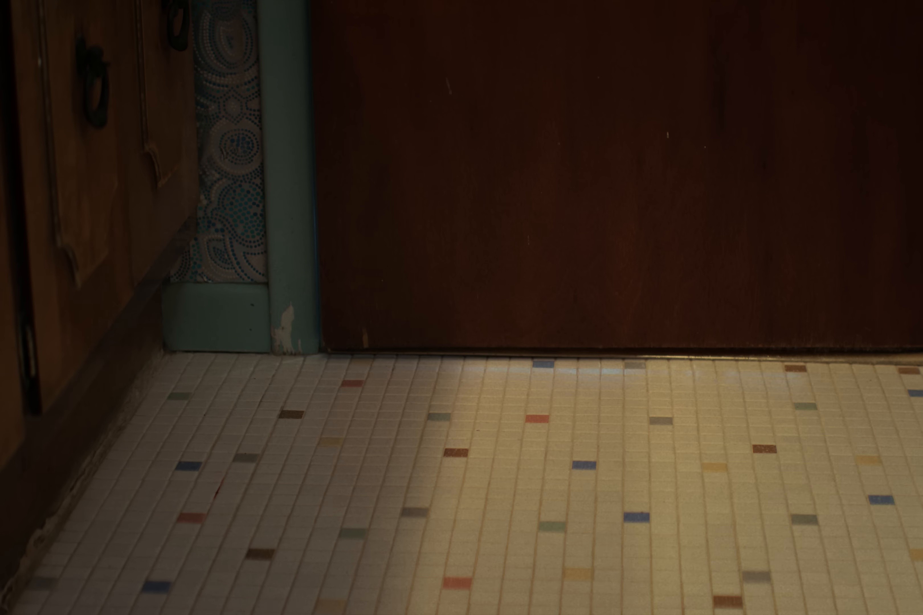 Clueless (2024) —  shot,  lighting