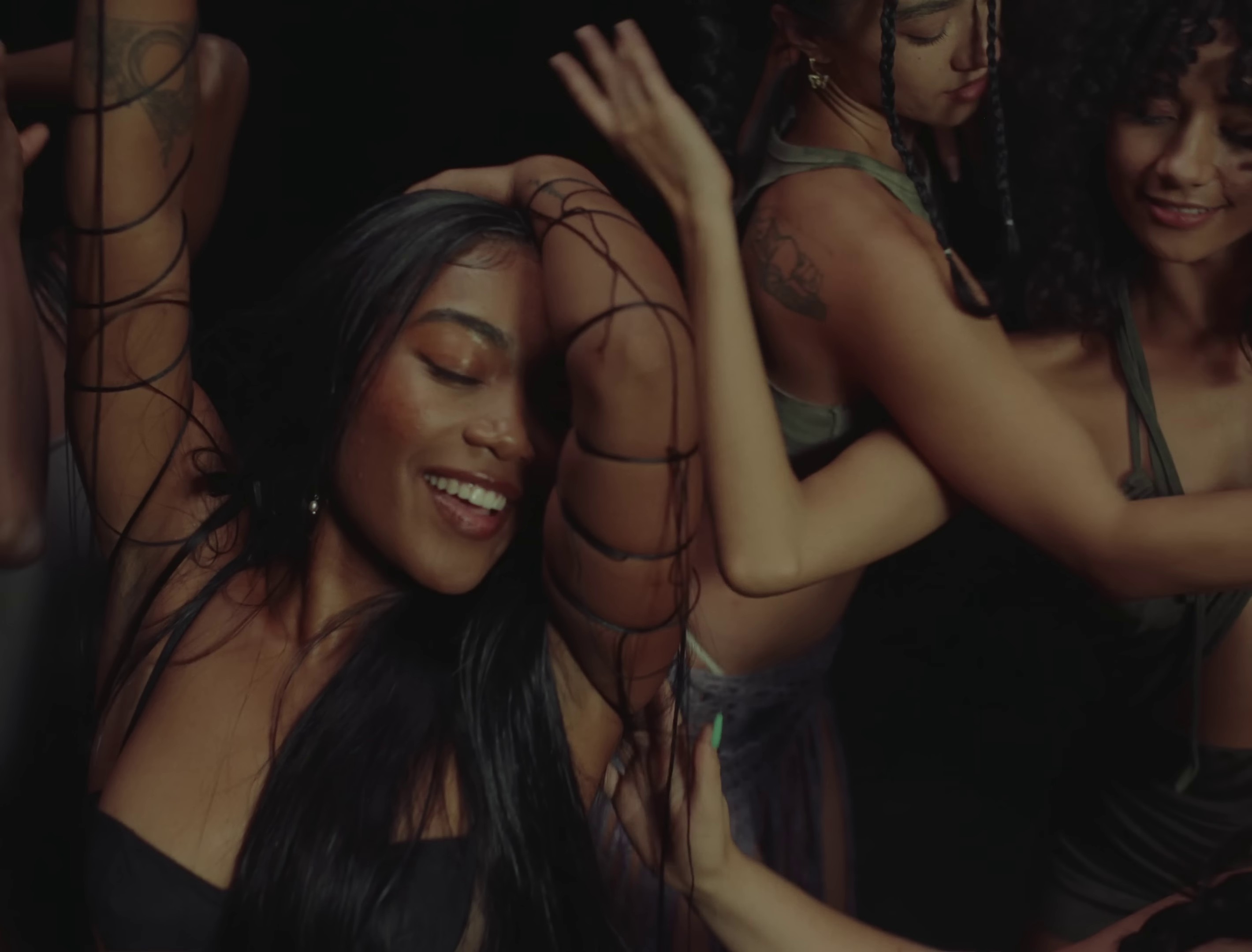 Say im ur luv (2022) —  shot,  lighting