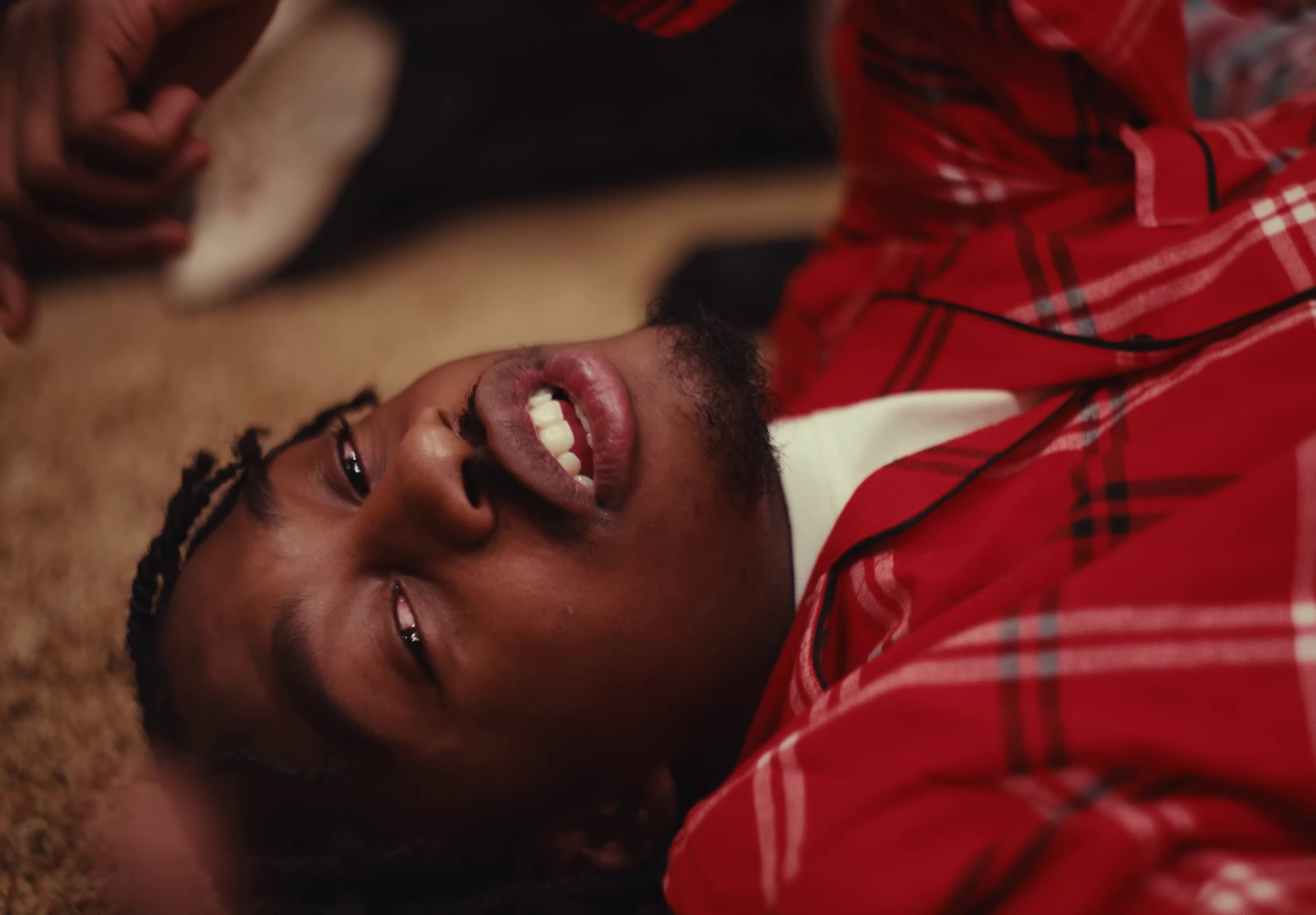 Last Christmas (2023) —  shot,  lighting