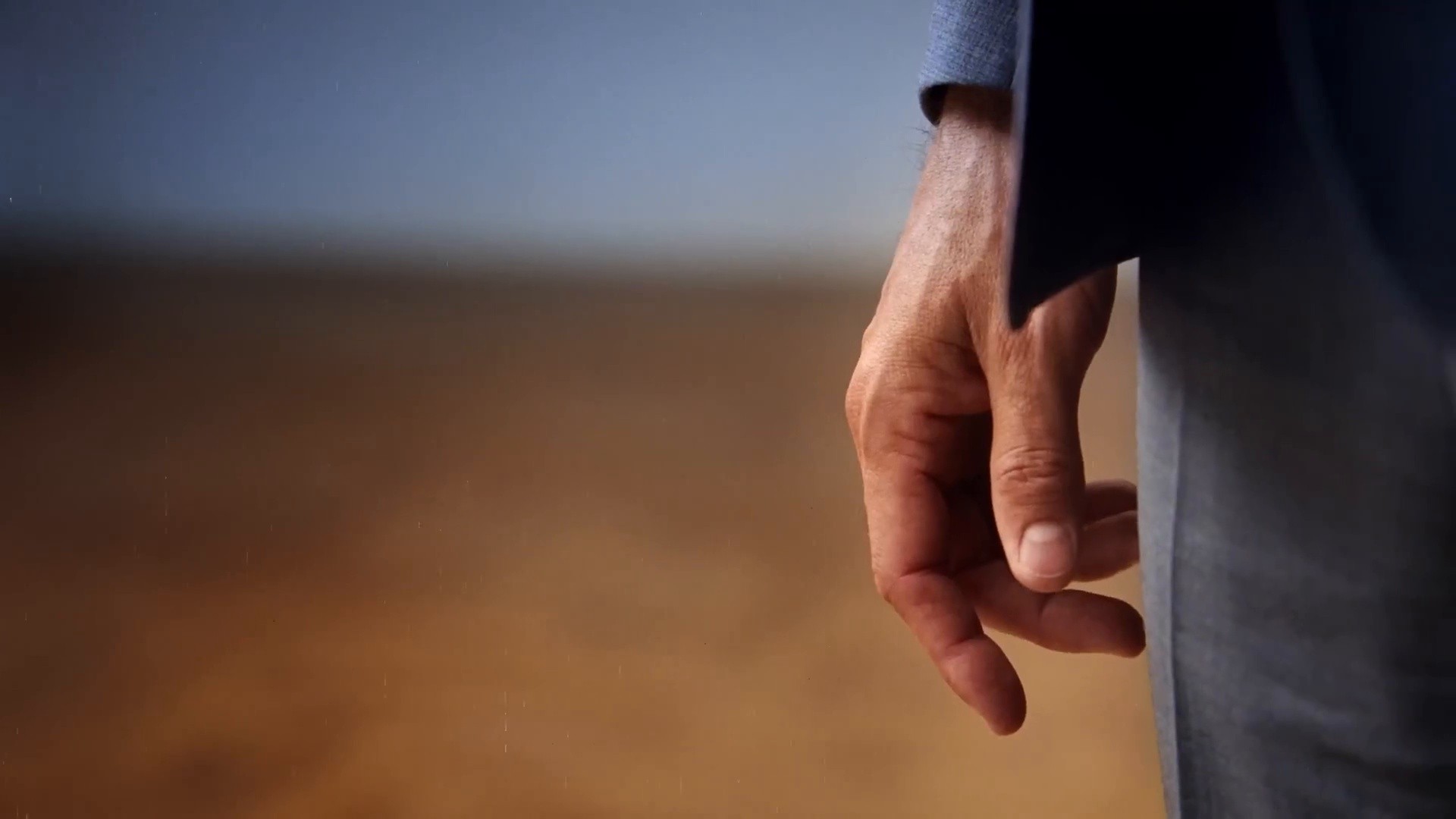 Mercedes Benz The Art of Craftsmanship with Roger Federer MANUFAKTUR (1080p) (2025) —  shot,  lighting