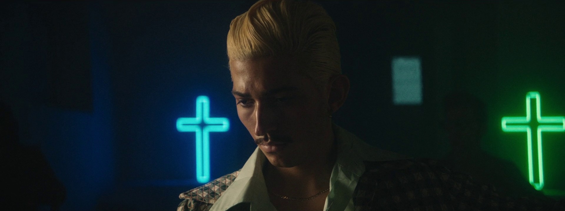 Dig (2017) —  shot,  lighting