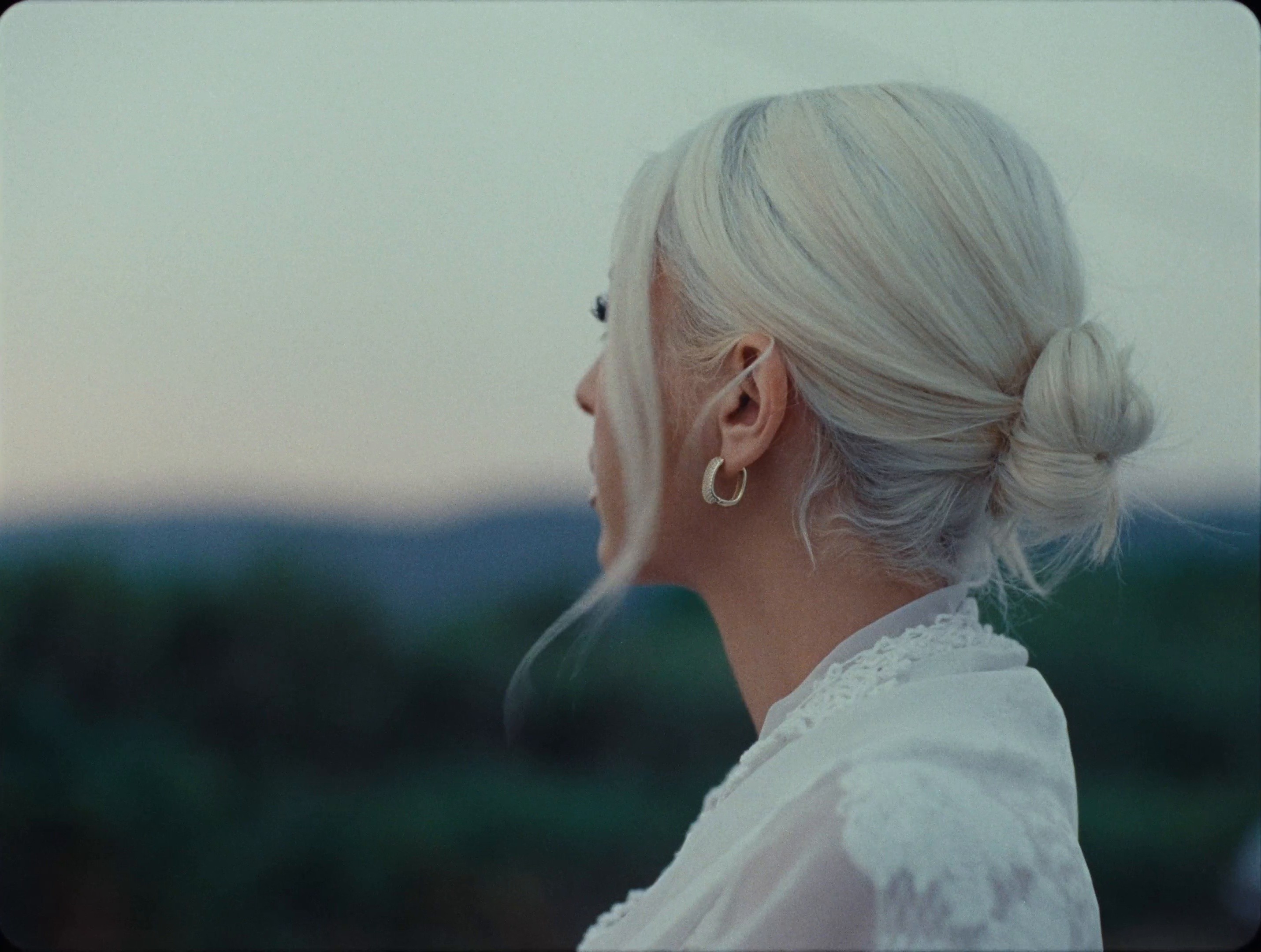 Marcha (2026) —  shot,  lighting