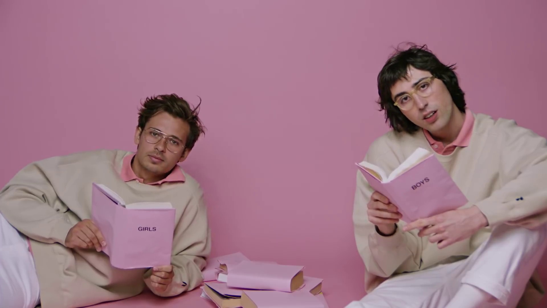 Boys  (2017) —  shot,  lighting