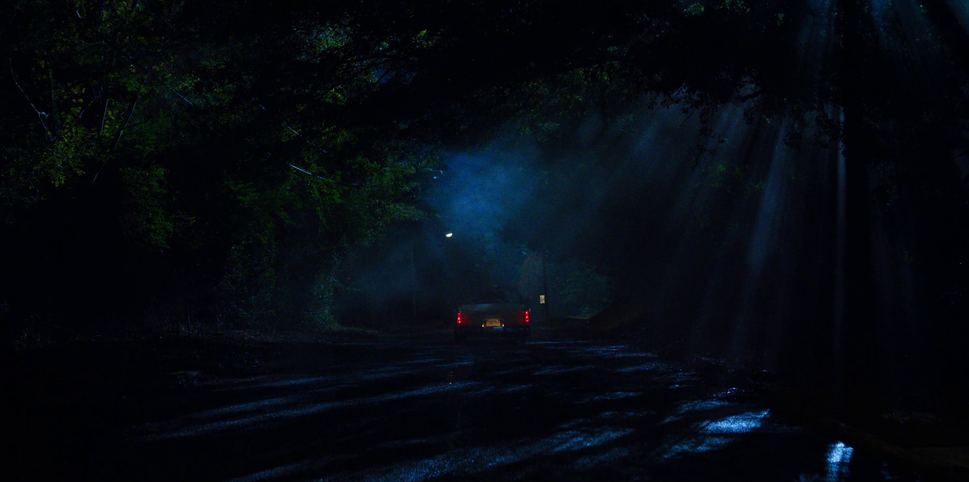 Chapter Eight: The Battle of Starcourt (2019) —  shot,  lighting