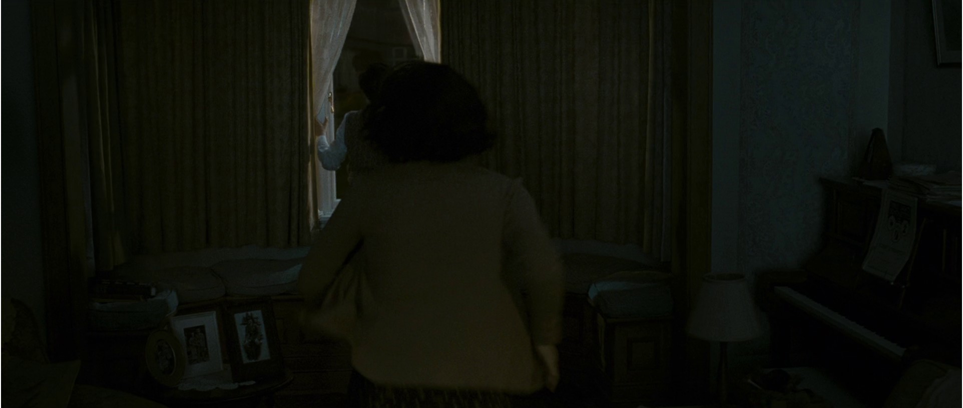 The Chronicles of Narnia: The Lion, the Witch and the Wardrobe (2005) —  shot,  lighting