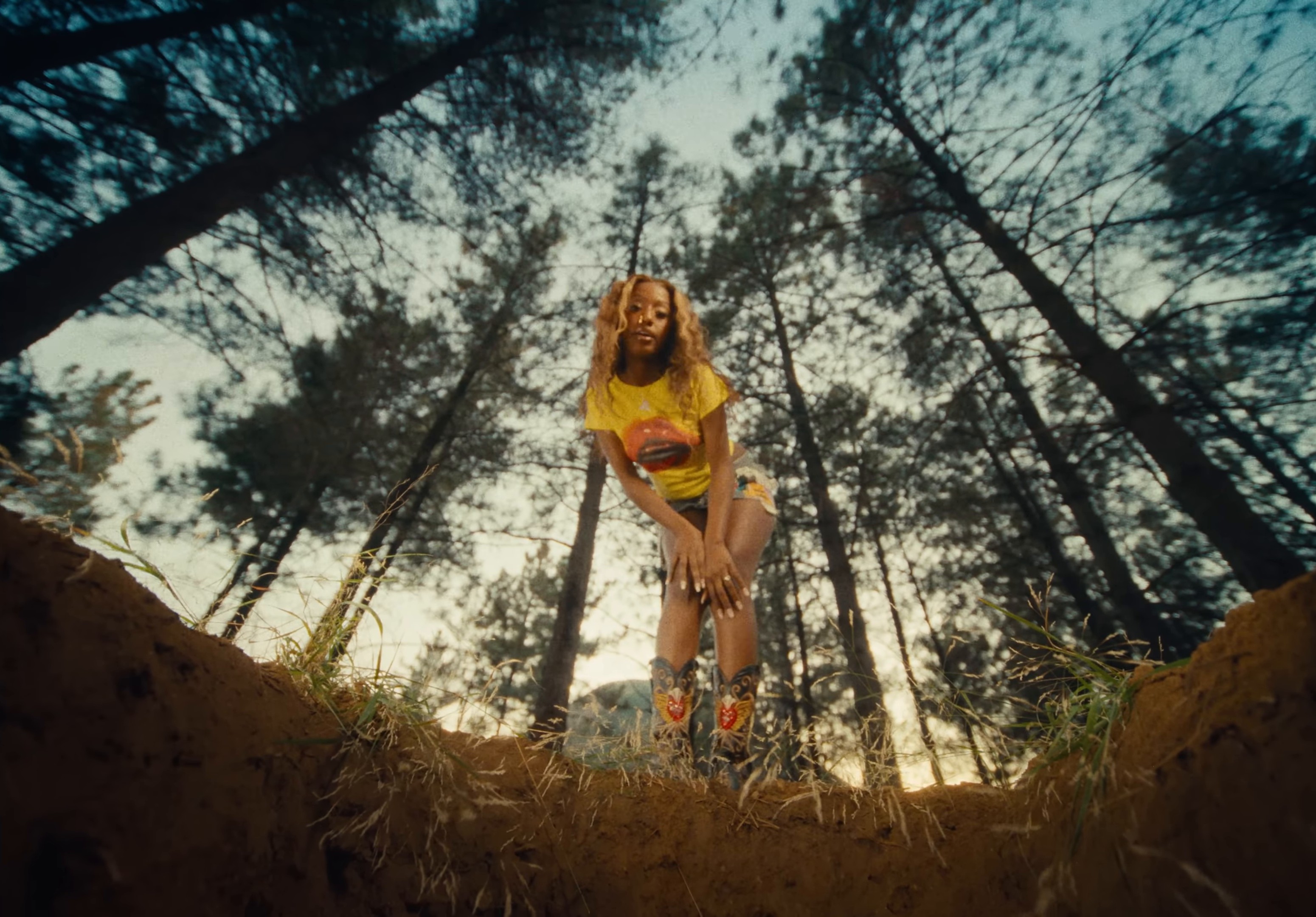 Don't Call Me (2024) —  shot,  lighting