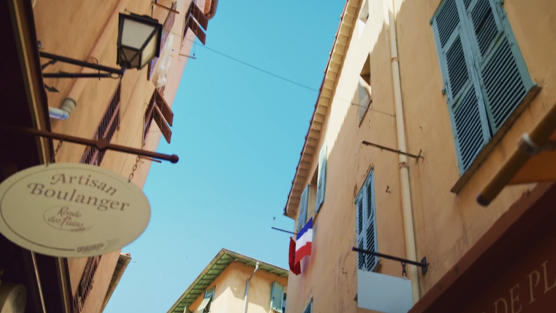 JL Kronenbourg1664 LaVieRiviera 30 BLANC (2018) —  shot,  lighting