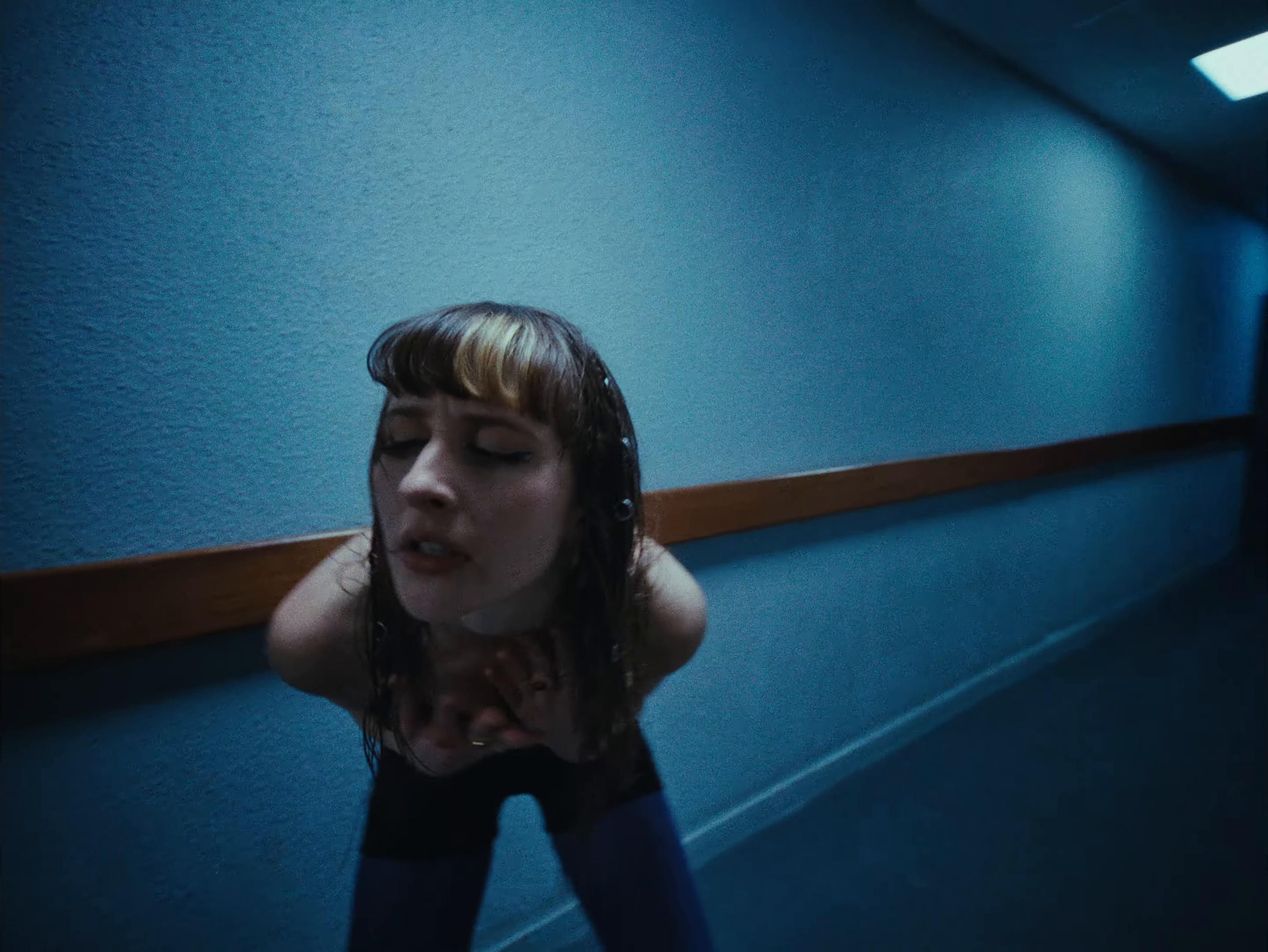 RALENTIS (2025) —  shot,  lighting