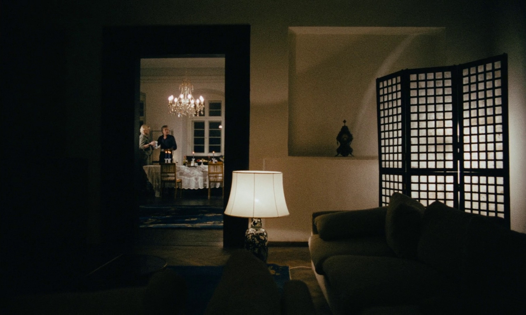 Chinese Roulette (1976) —  shot,  lighting