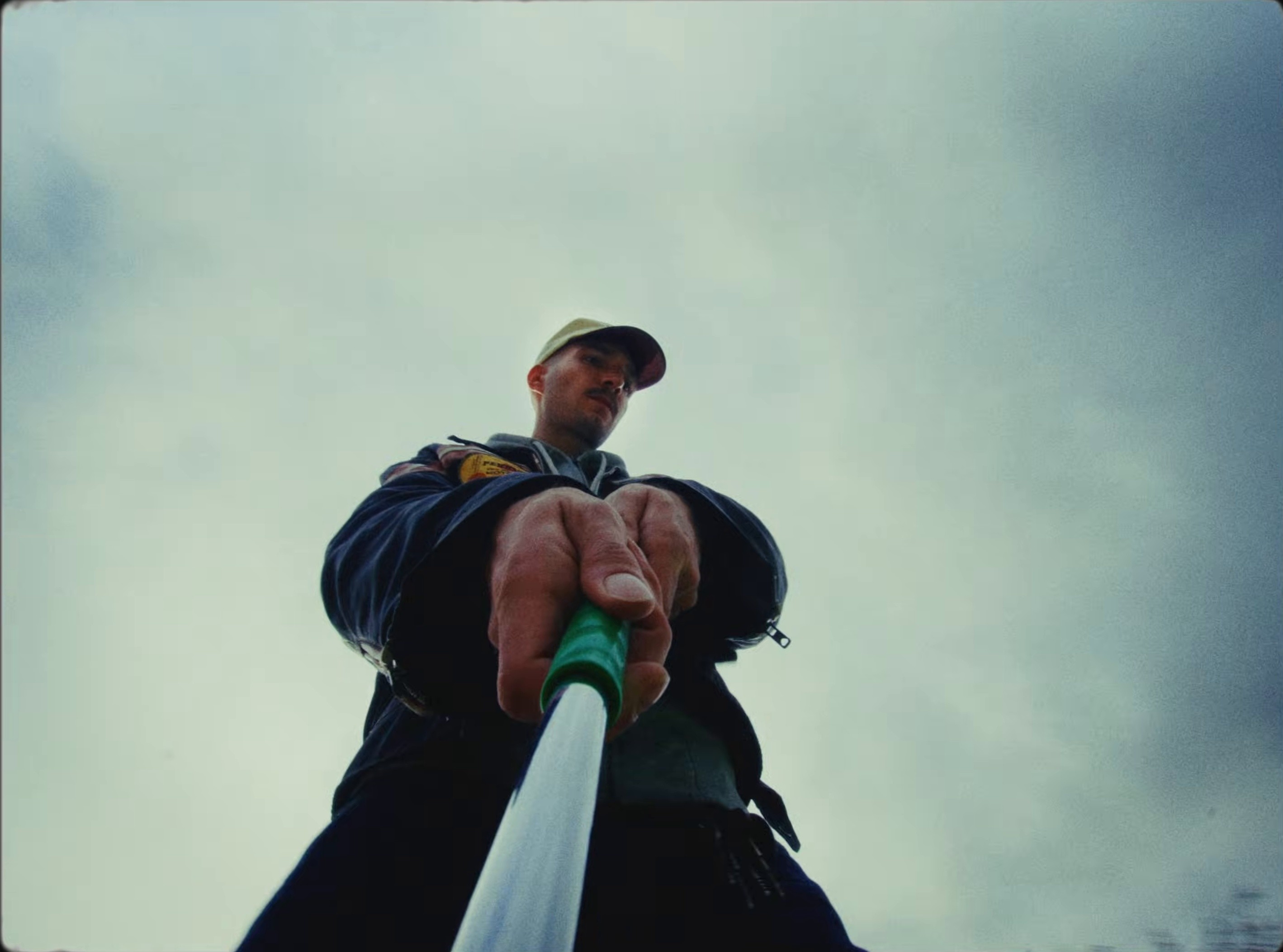 mec toxique (2025) —  shot,  lighting