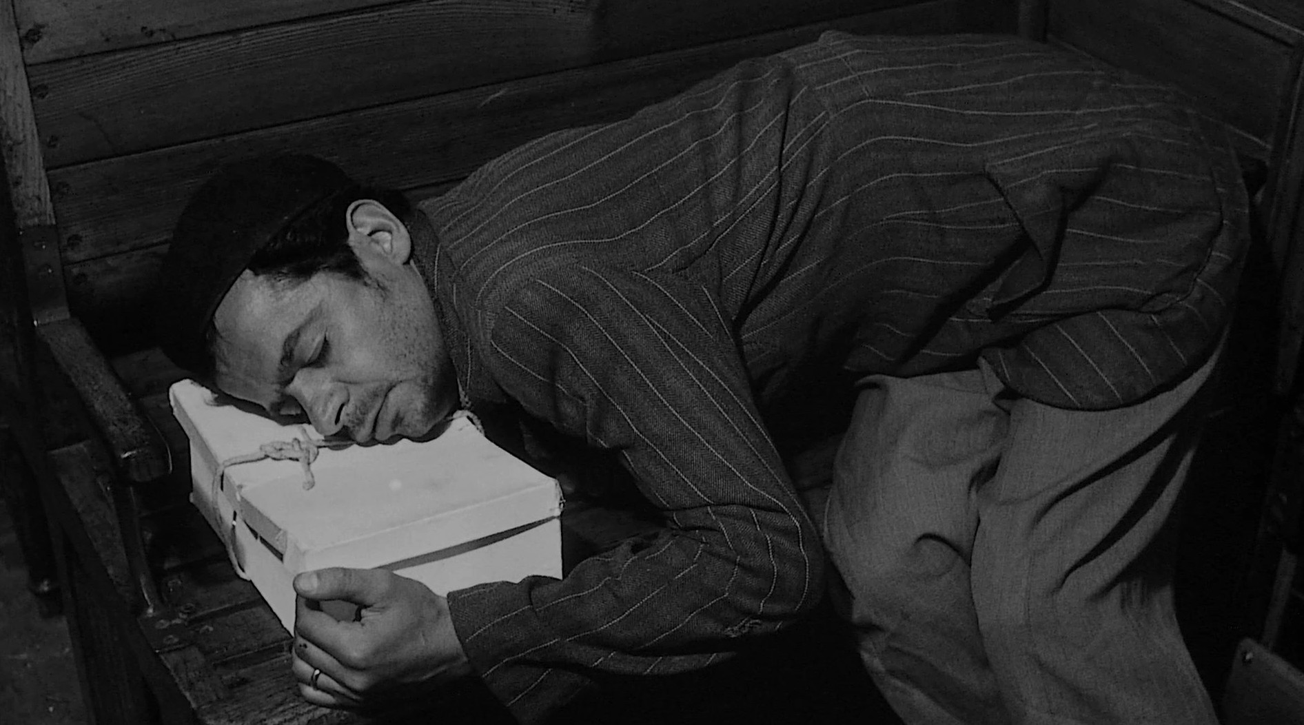 Everybody Go Home! (1960) —  shot,  lighting