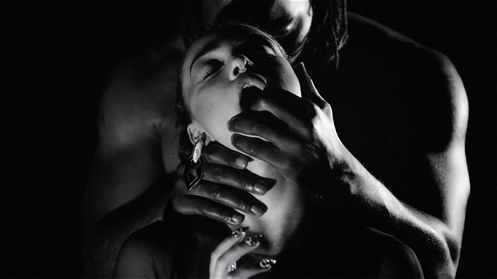 Papi Pacify (2013) —  shot,  lighting