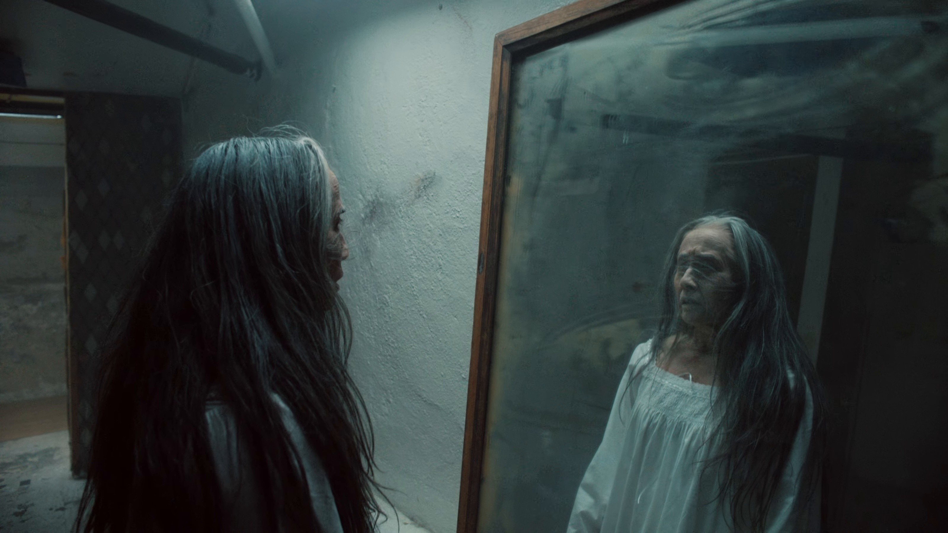 Dear Sara  (2025) —  shot,  lighting