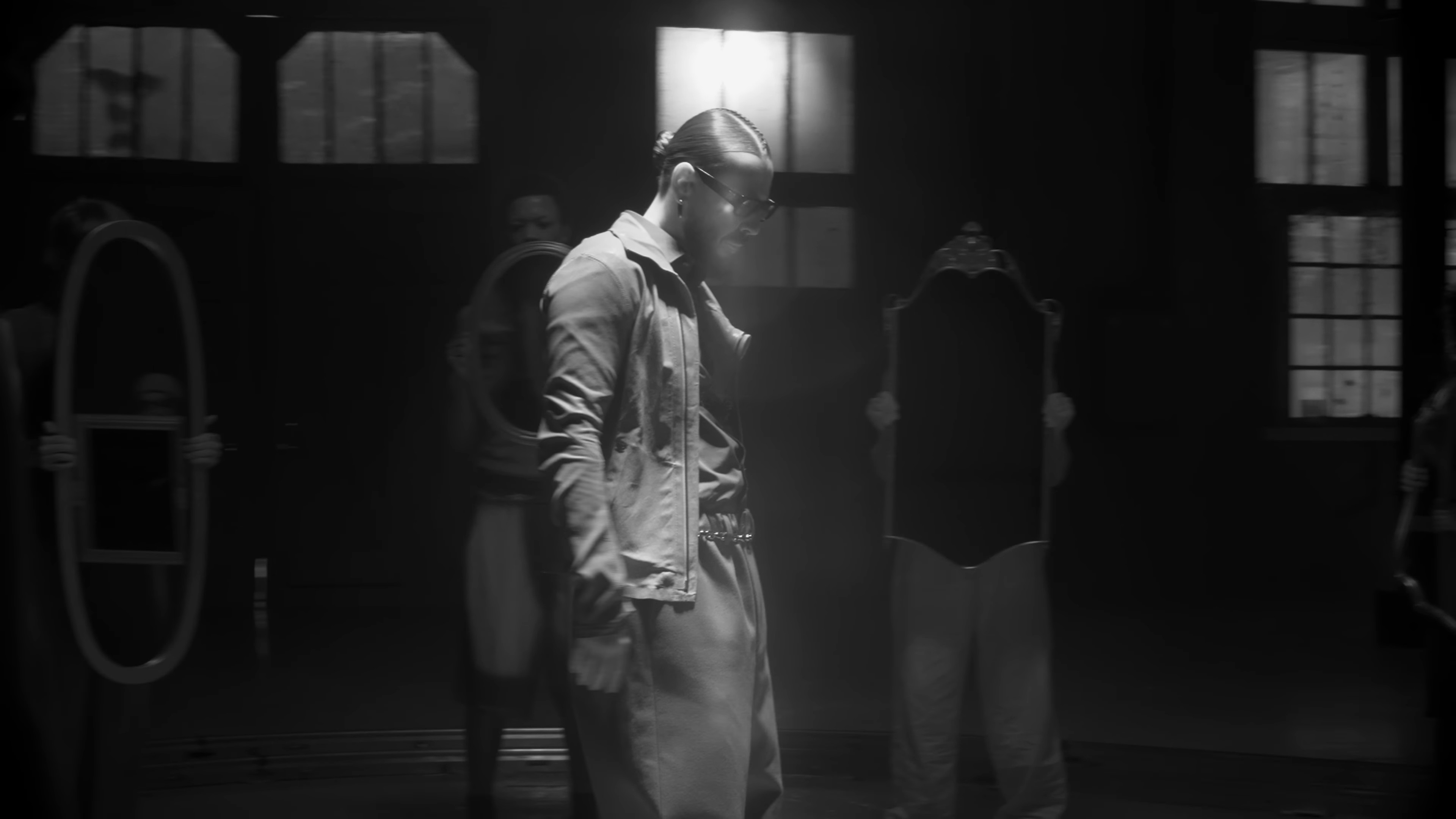 Les hommes aux yeux noirs (2024) —  shot,  lighting