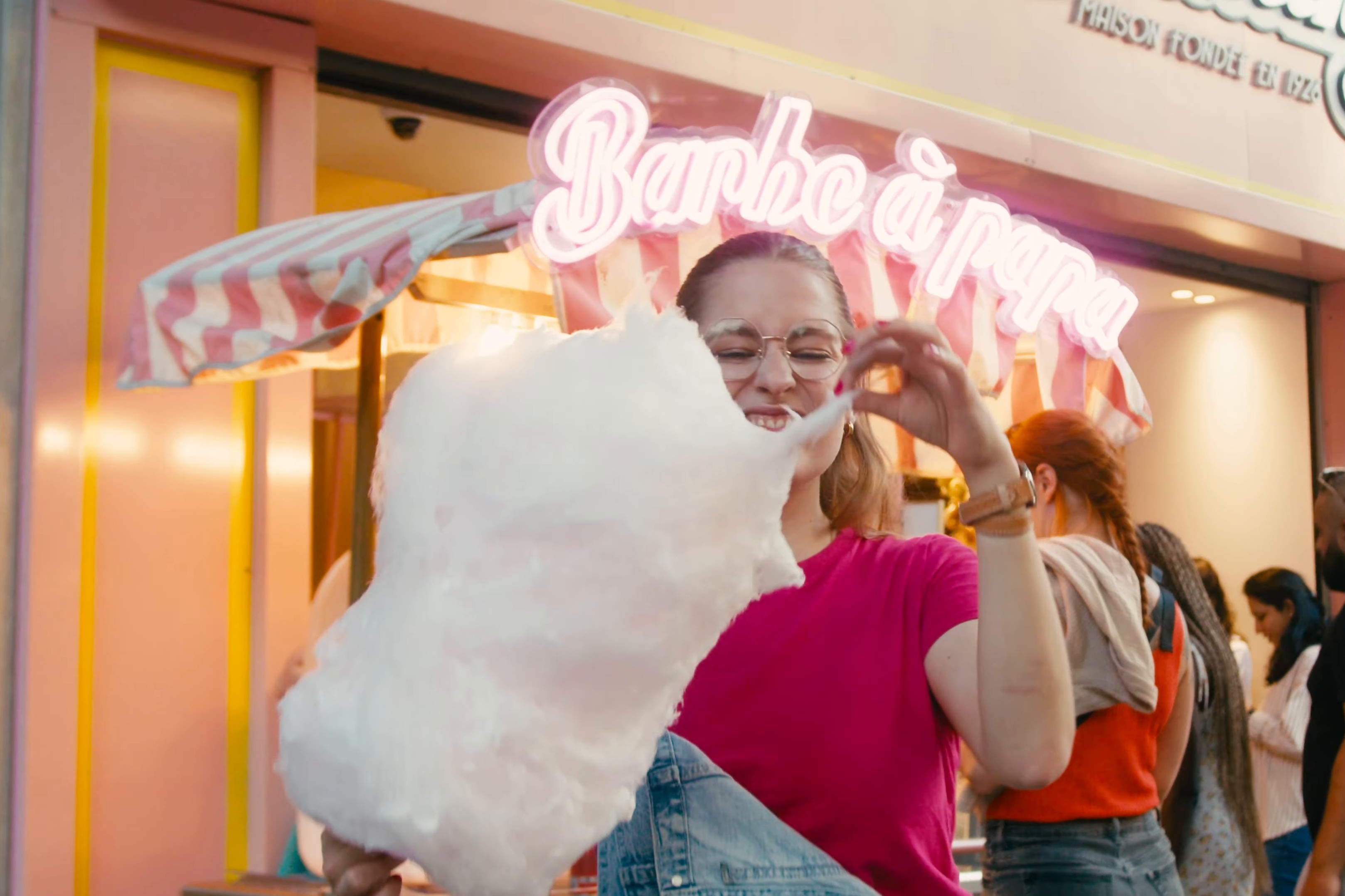 COULEUR PAMPLEMOUSSE (2024) —  shot,  lighting