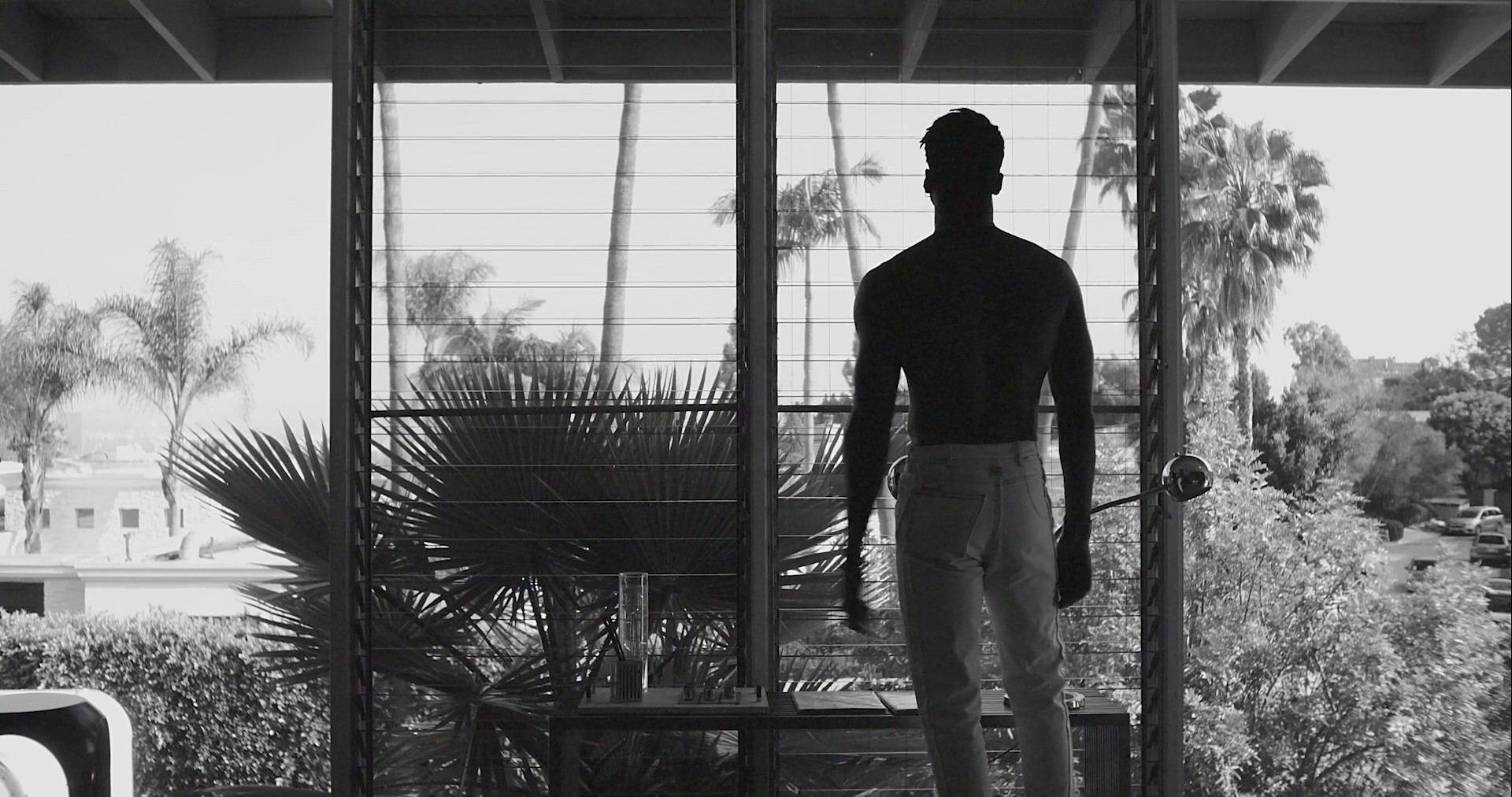 Sandstorm (2019) —  shot,  lighting