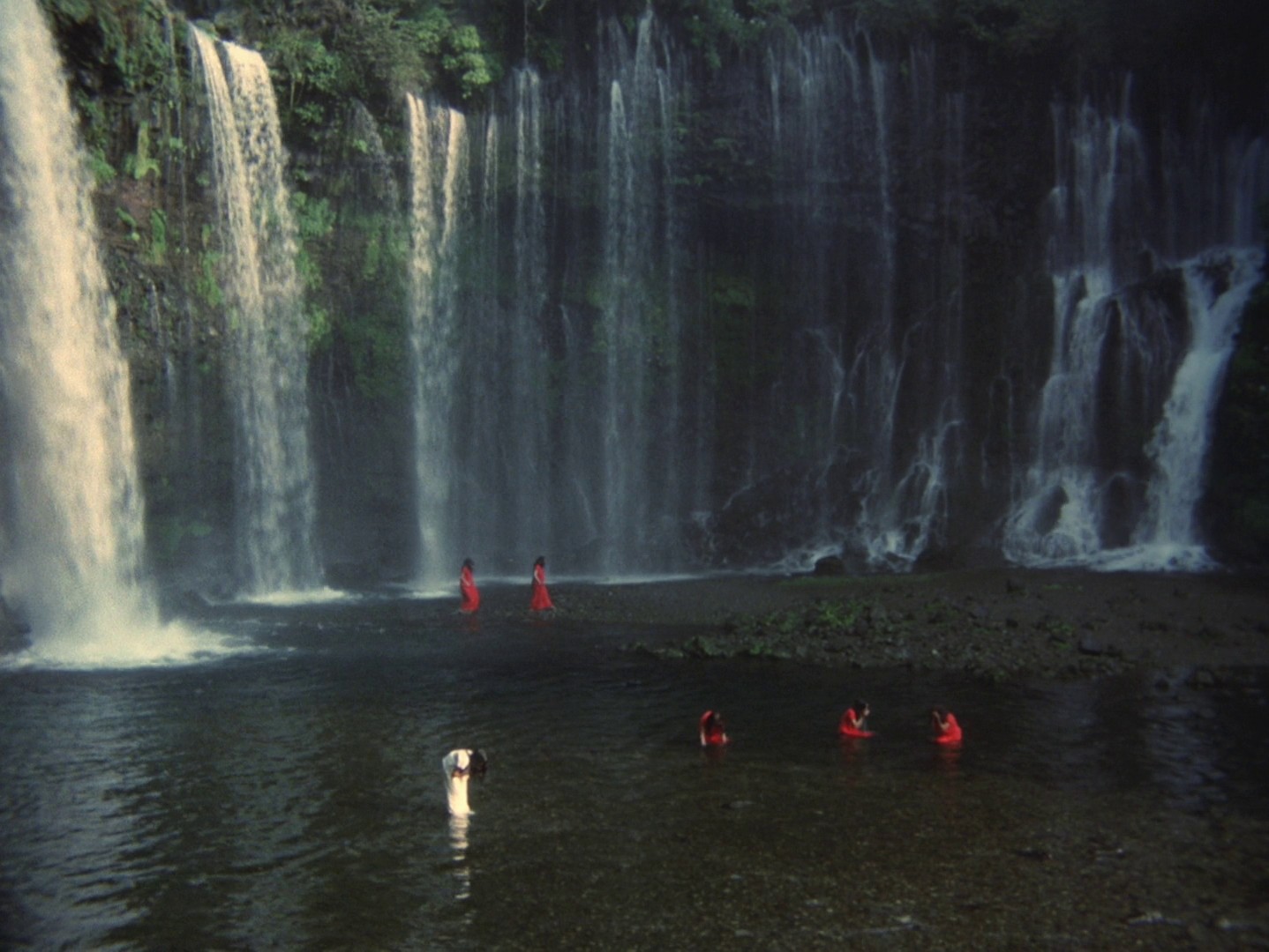 Himiko (1974) —  shot,  lighting